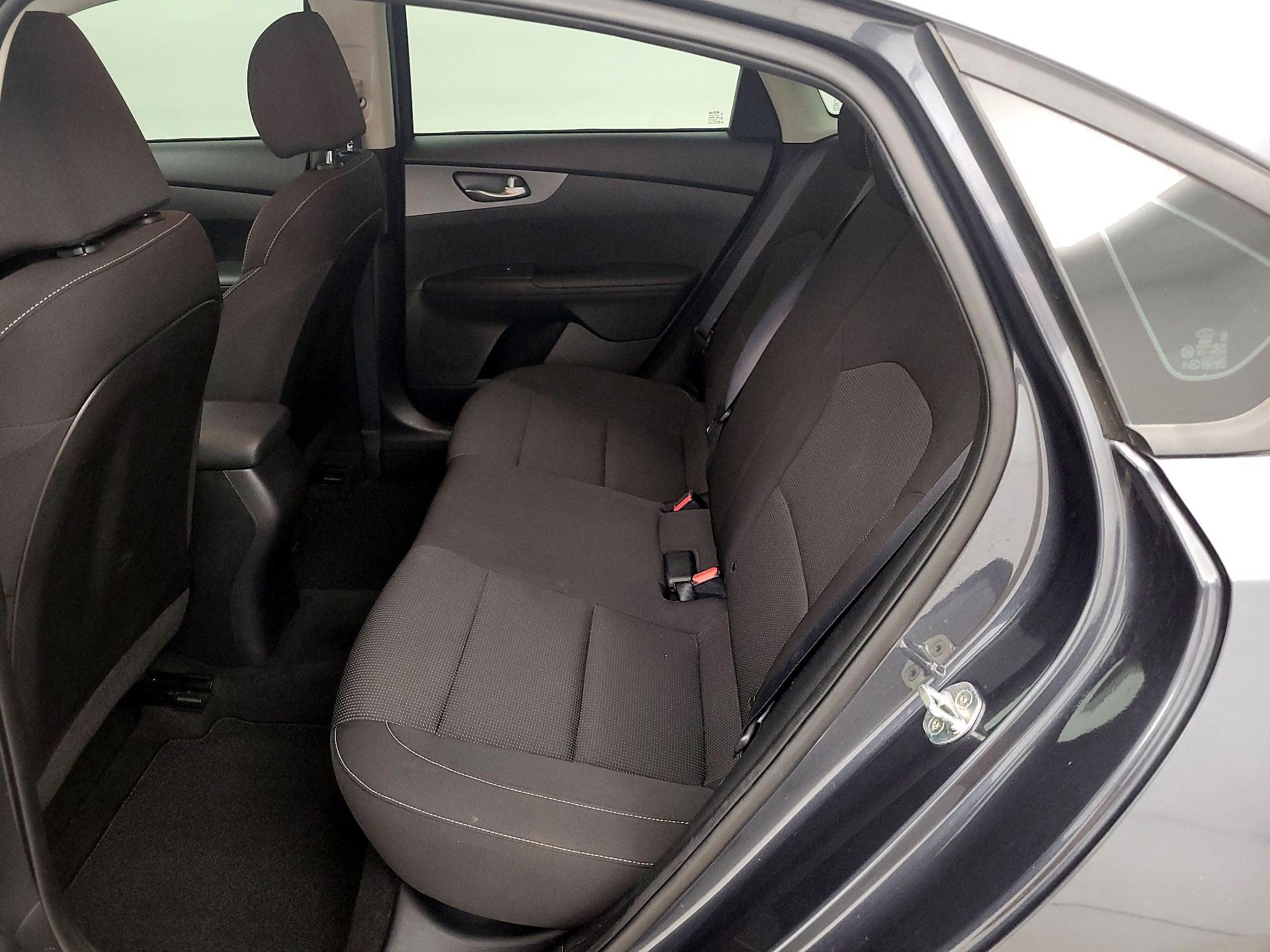Thumbnail: 2020 Kia Forte - 19