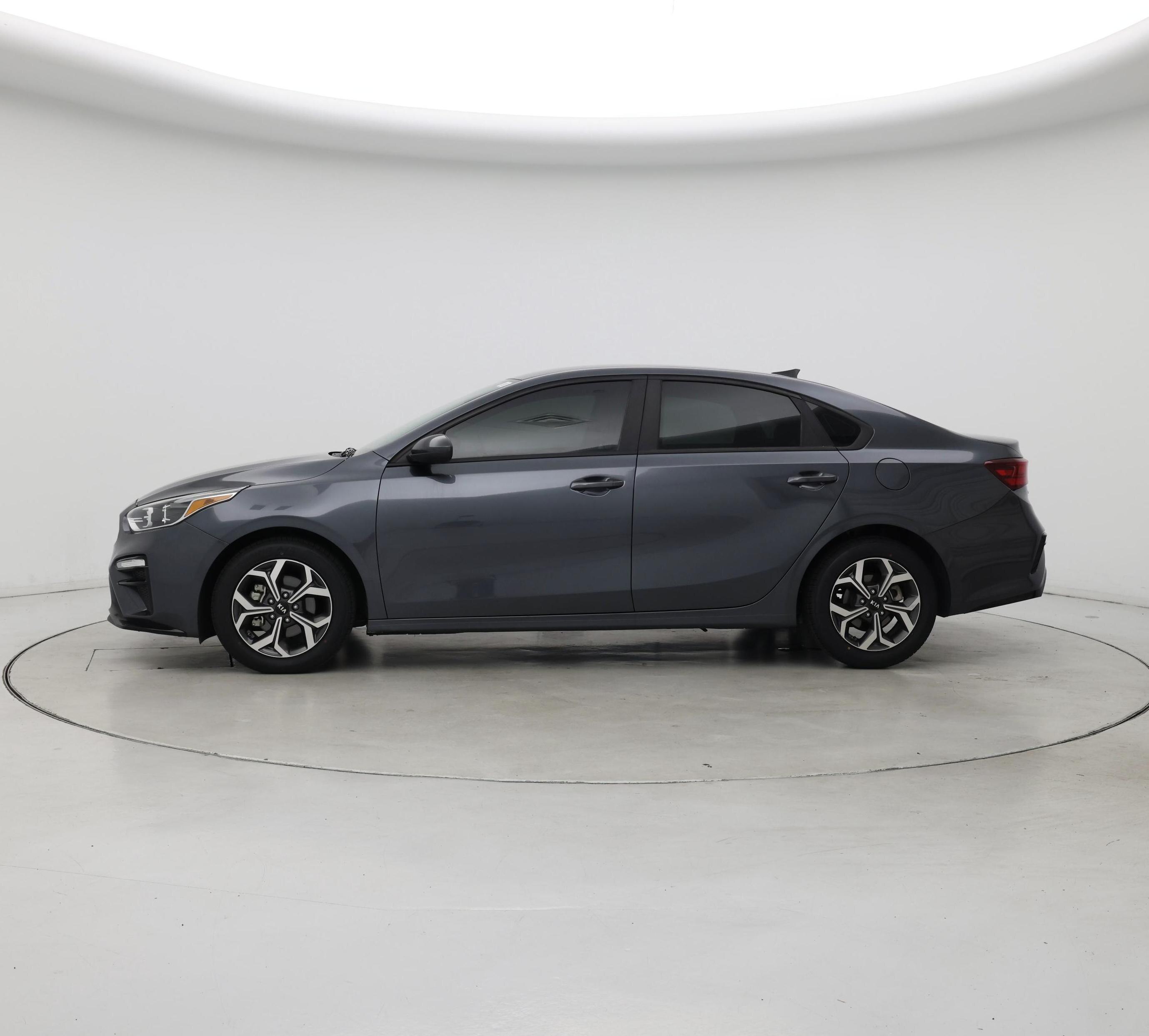 Thumbnail: 2020 Kia Forte - 3