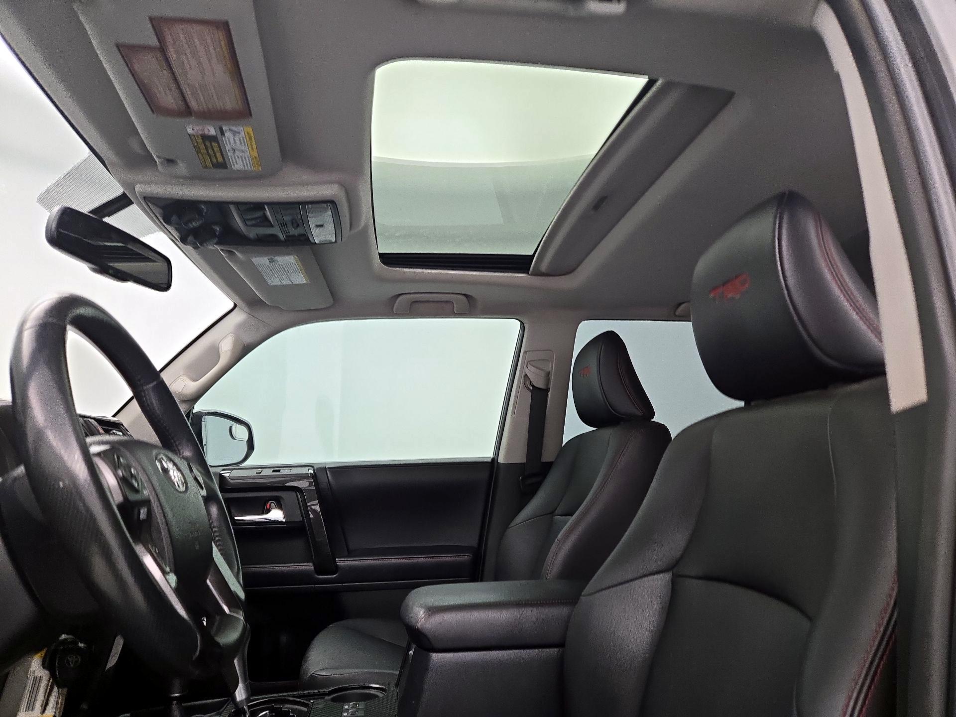 Thumbnail: 2018 Toyota 4Runner - 19