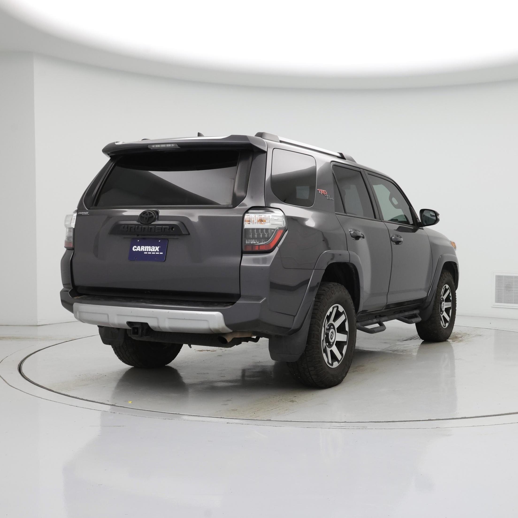 Thumbnail: 2018 Toyota 4Runner - 8
