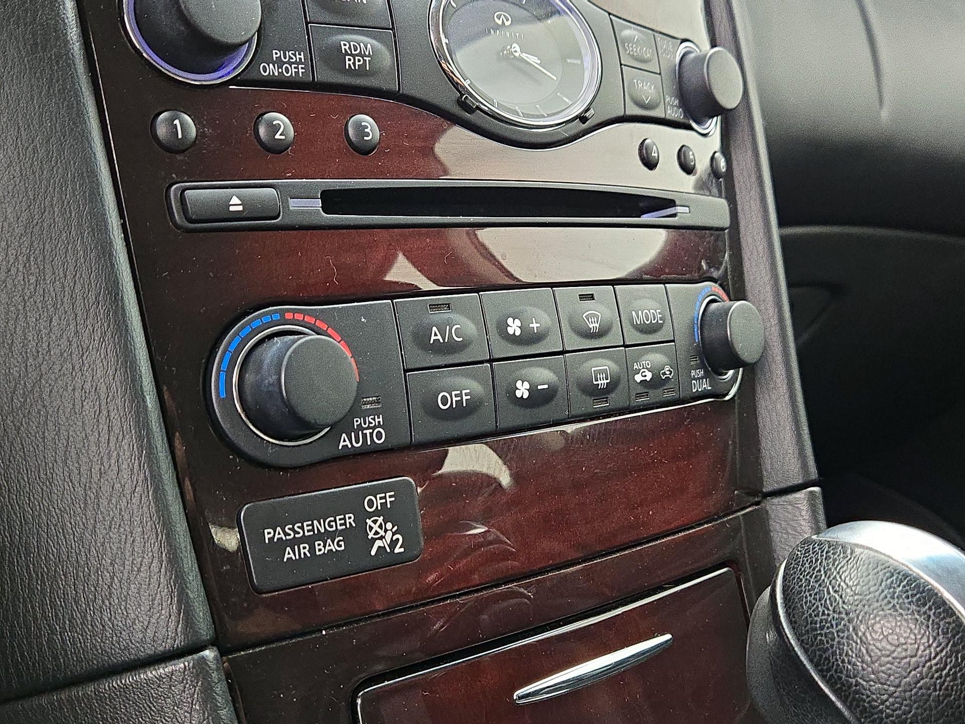 Thumbnail: 2014 INFINITI QX50 - 16