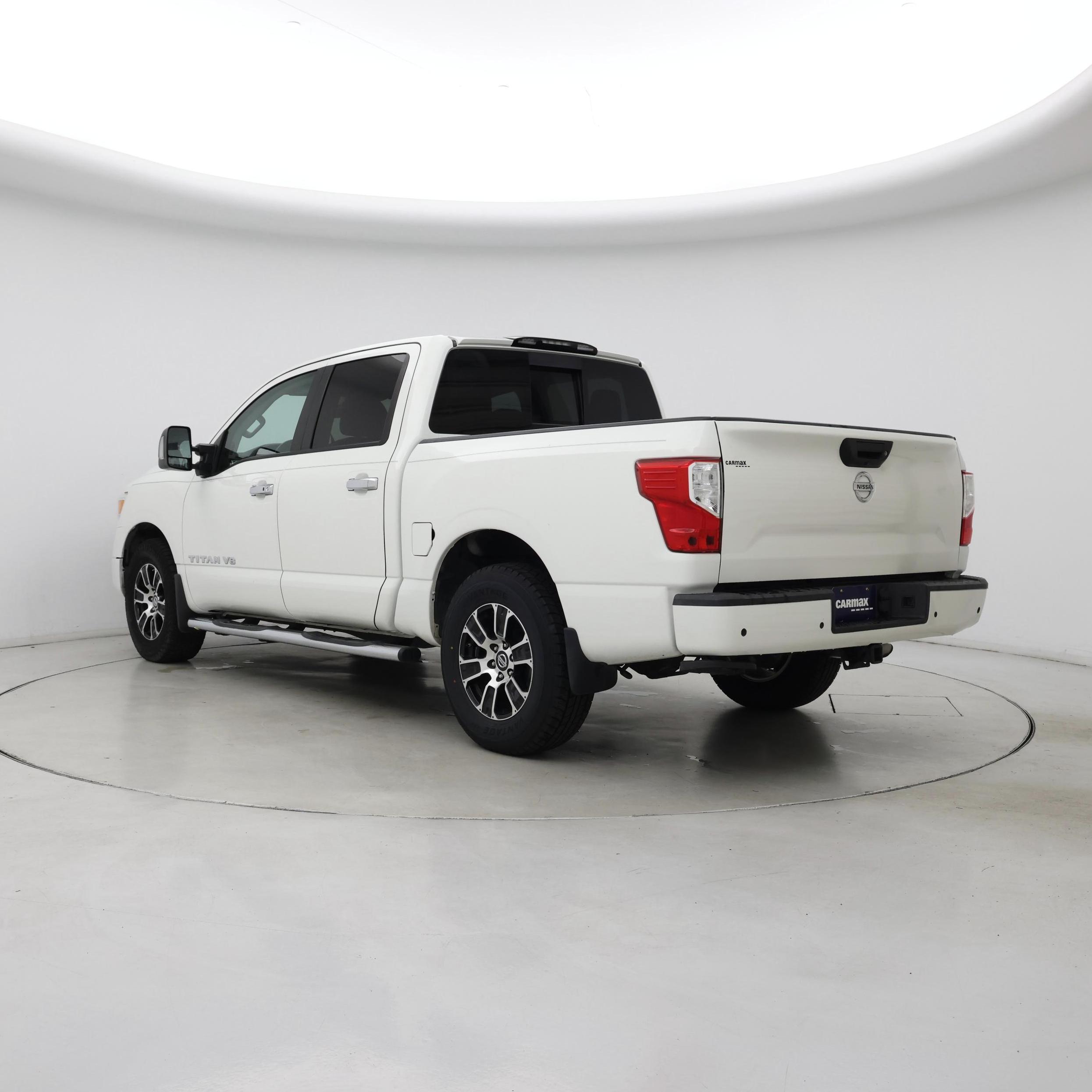 Thumbnail: 2020 Nissan Titan - 2
