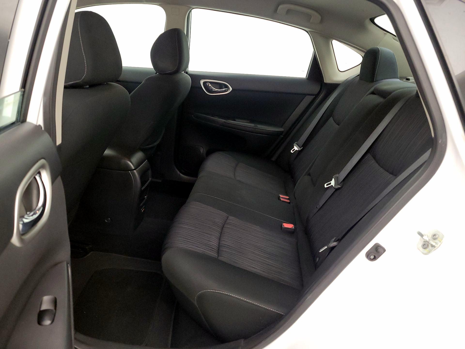 Thumbnail: 2019 Nissan Sentra - 19