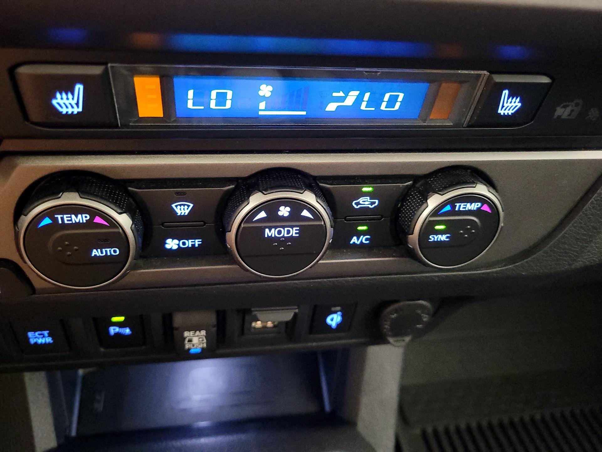 Thumbnail: 2023 Toyota Tacoma - 17