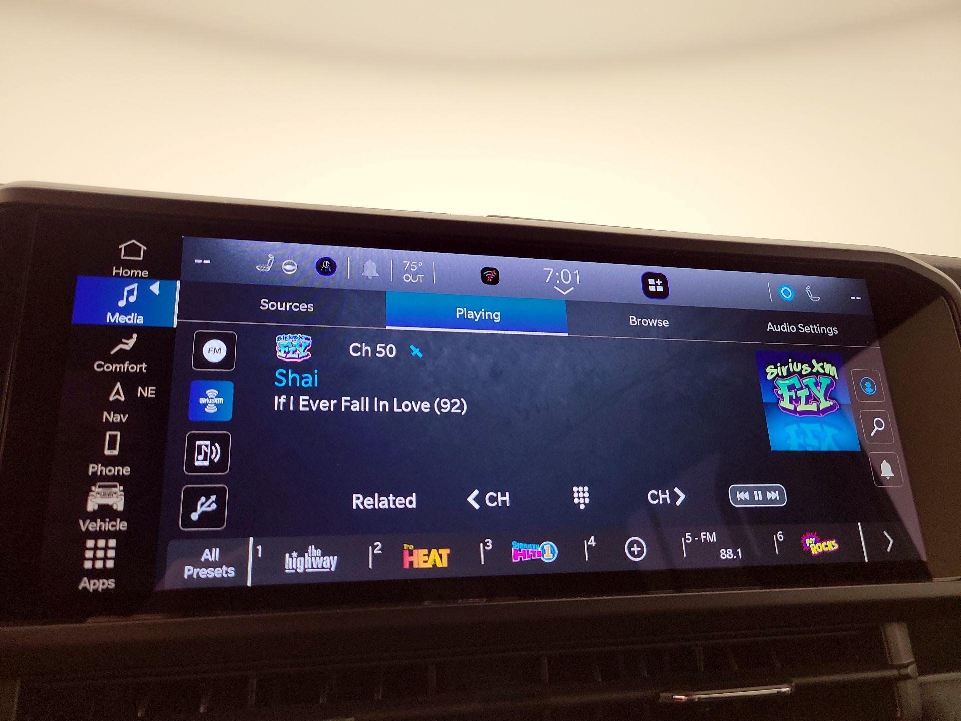 Thumbnail: 2024 Jeep Wrangler - 16