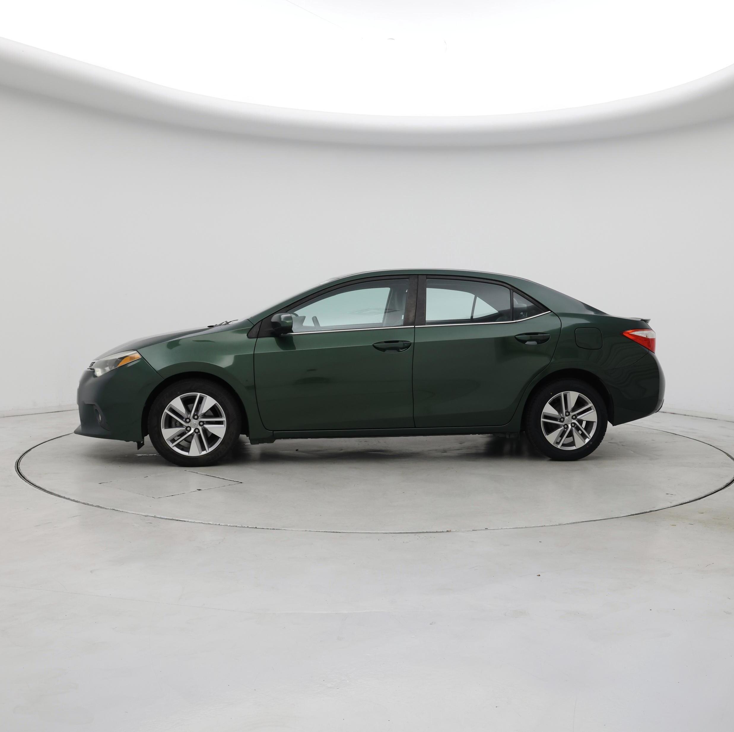 Thumbnail: 2016 Toyota Corolla - 3