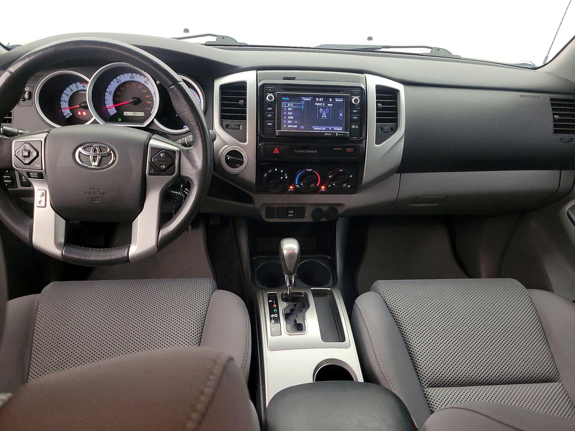 Thumbnail: 2015 Toyota Tacoma - 9
