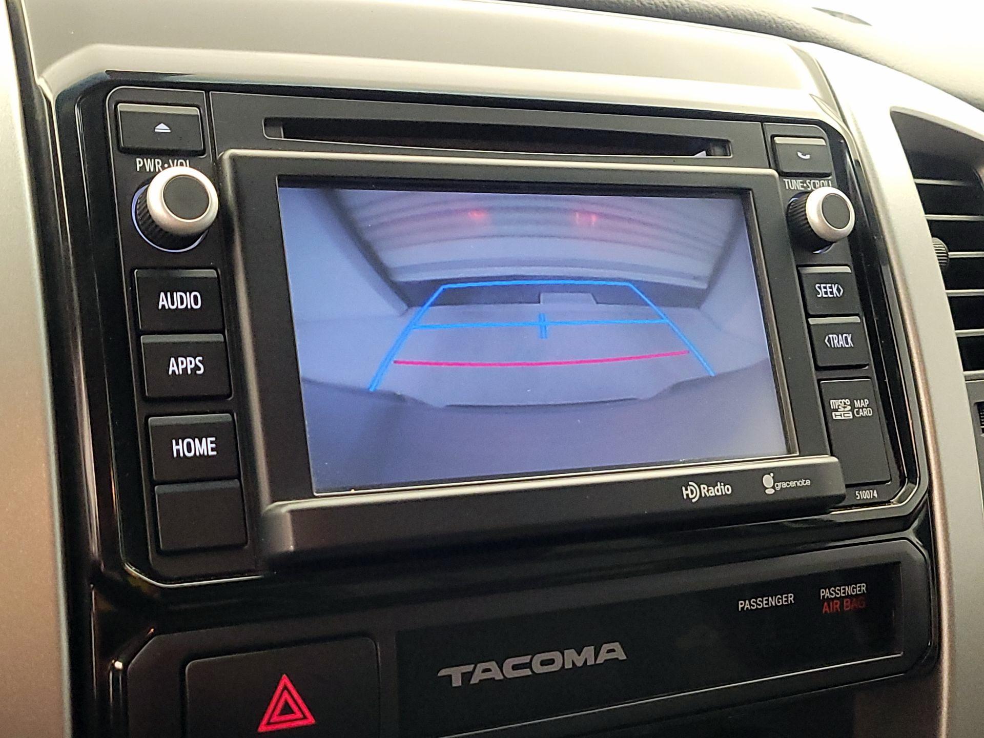 Thumbnail: 2015 Toyota Tacoma - 14