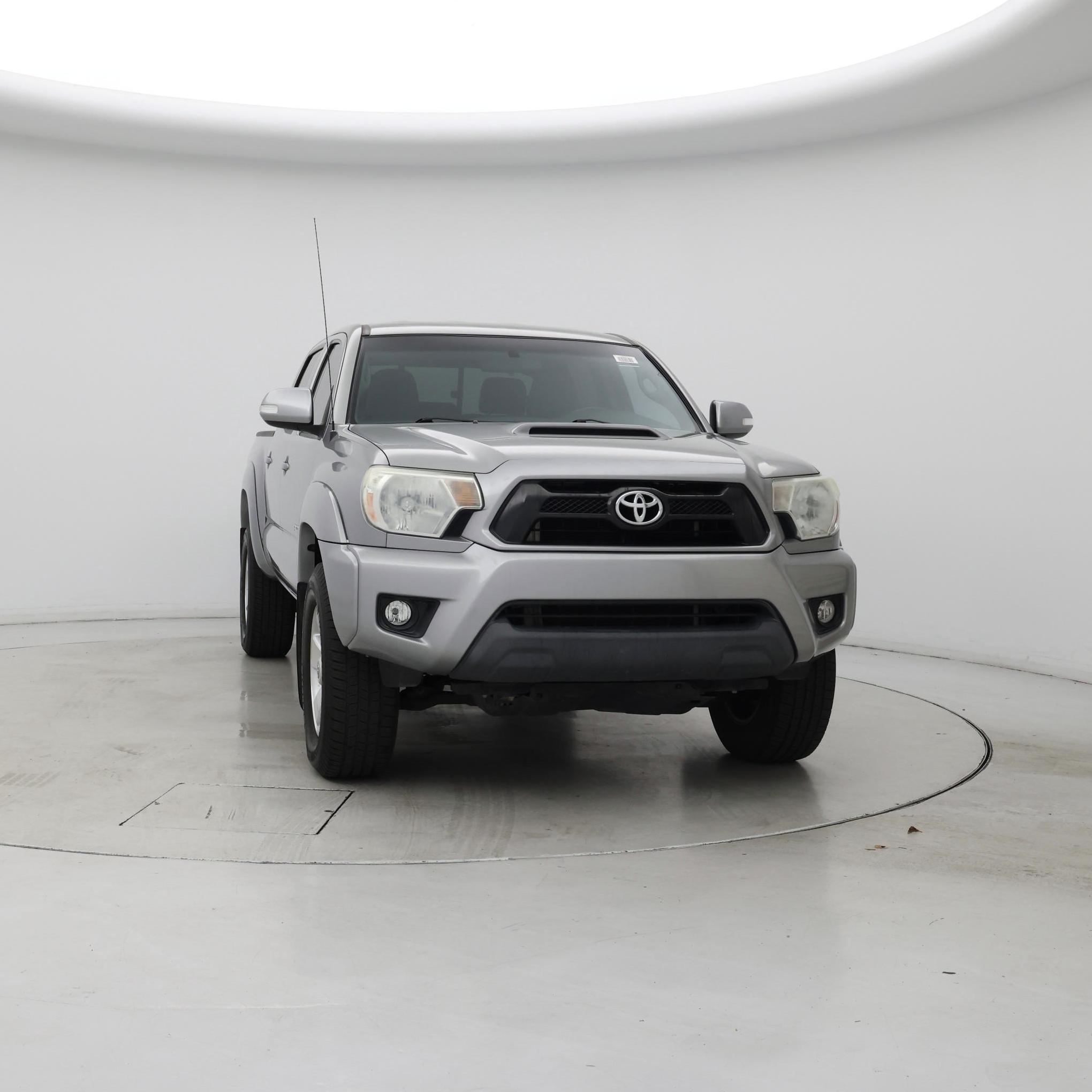 Thumbnail: 2015 Toyota Tacoma - 5