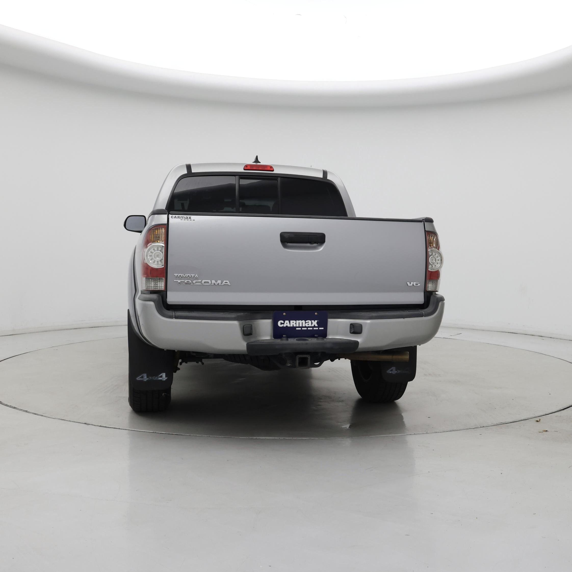 Thumbnail: 2015 Toyota Tacoma - 6