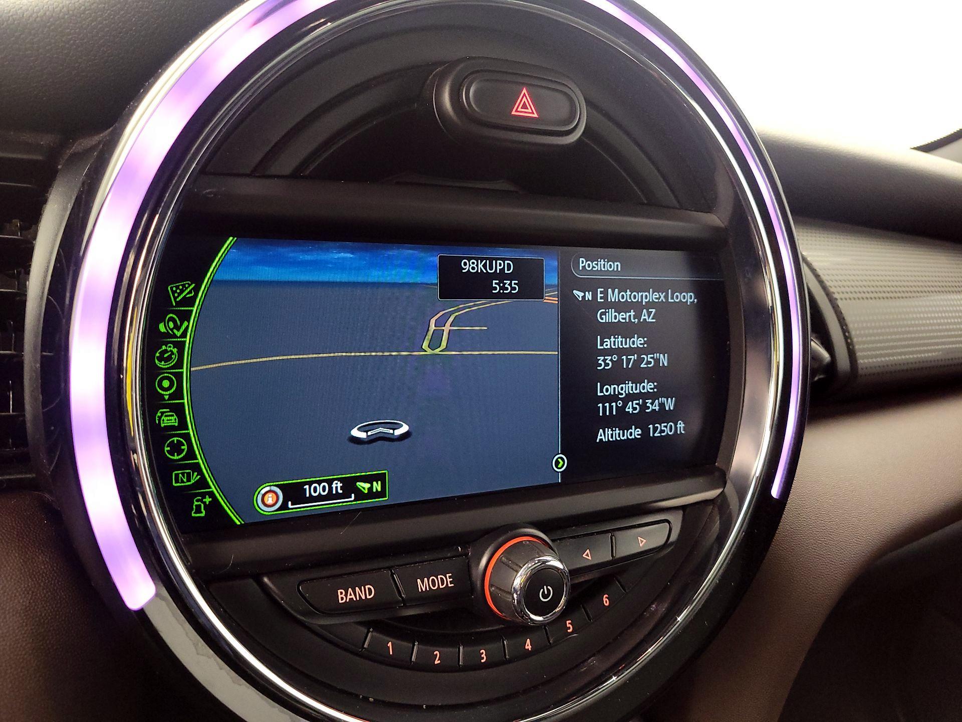 Thumbnail: 2016 MINI Cooper Hardtop - 14