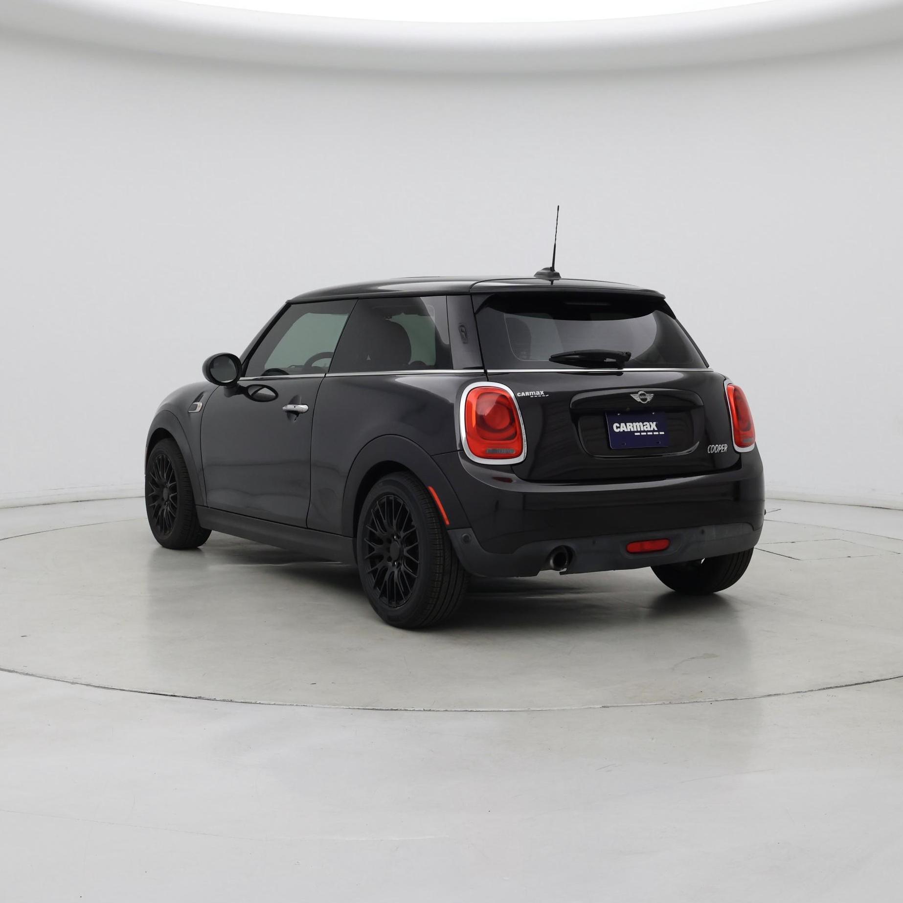 Thumbnail: 2016 MINI Cooper Hardtop - 2