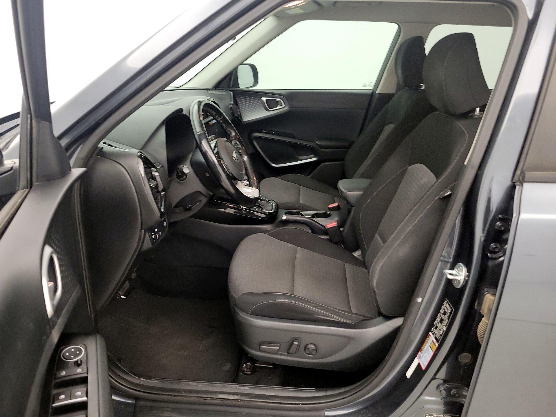 Thumbnail: 2020 Kia Soul - 11