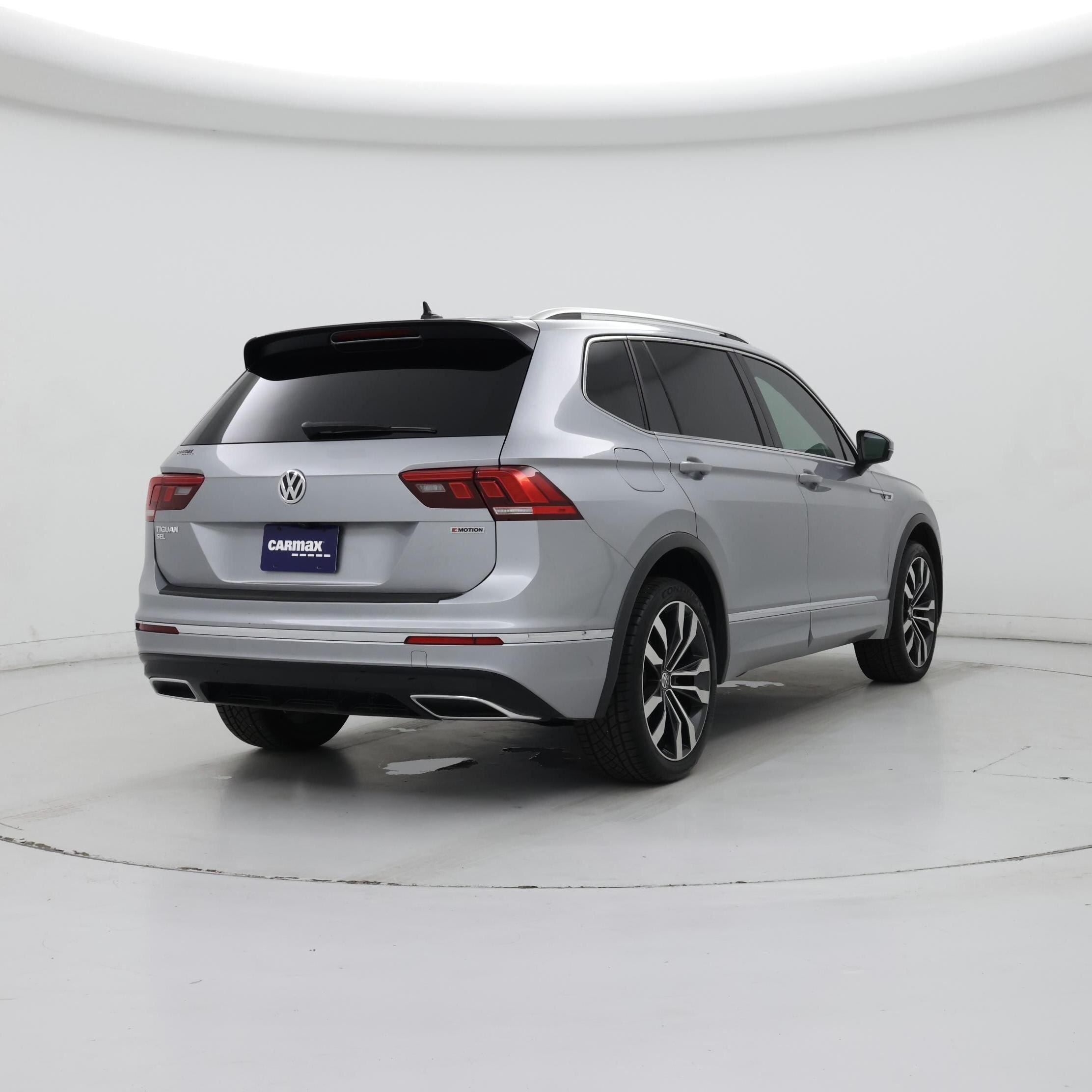Thumbnail: 2020 Volkswagen Tiguan - 8