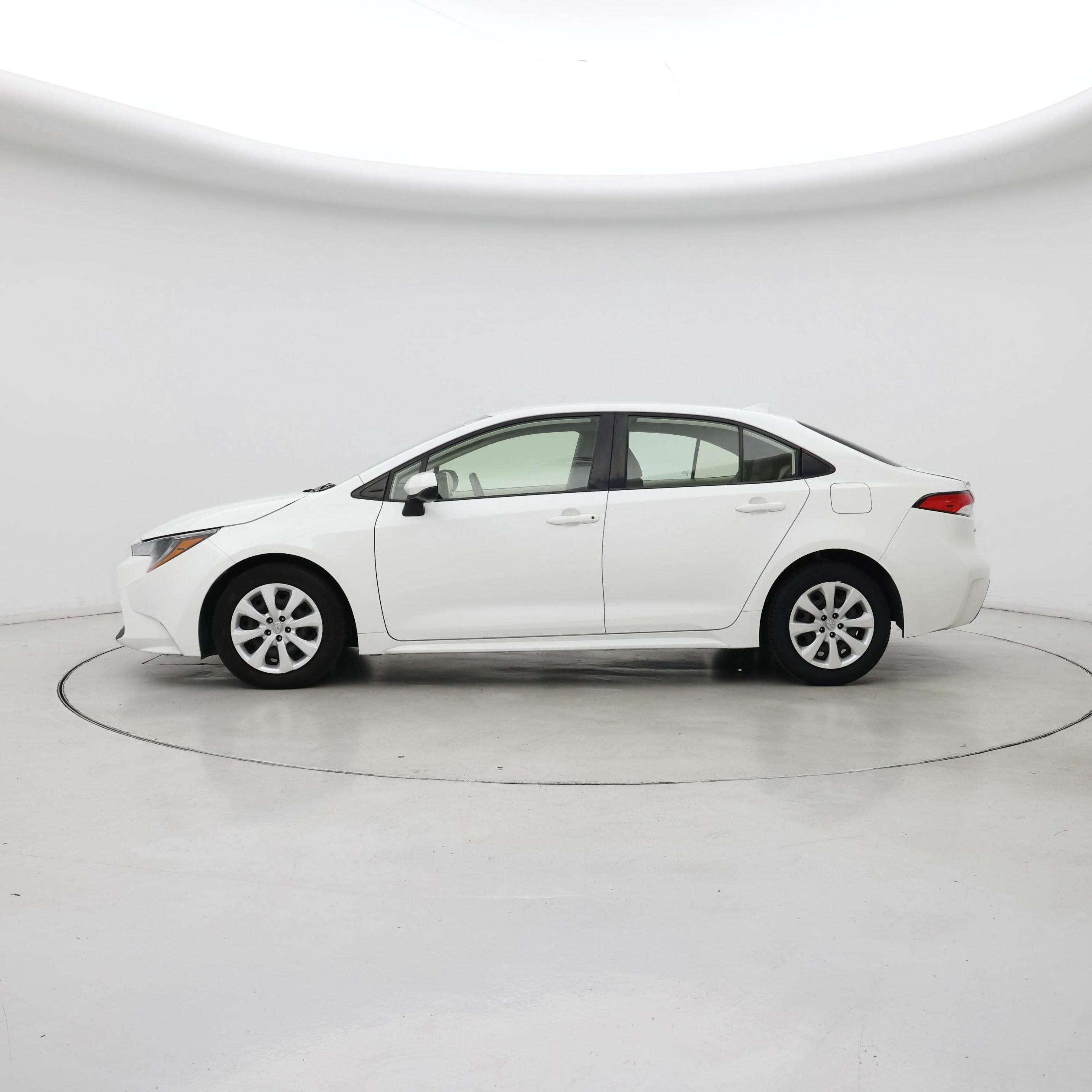 Thumbnail: 2022 Toyota Corolla - 3
