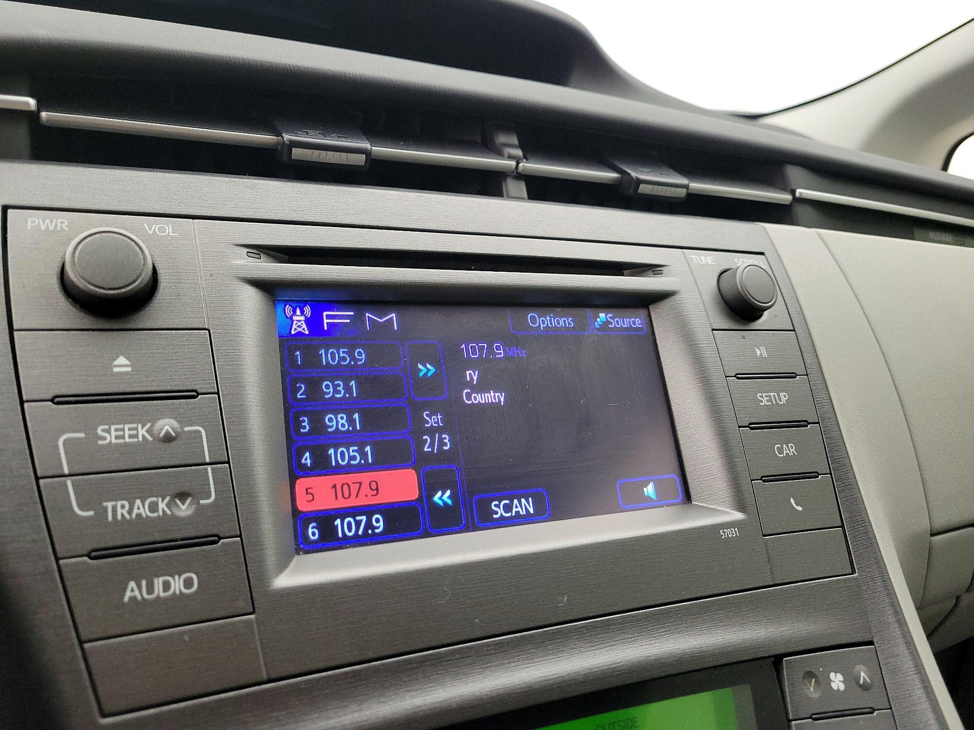 Thumbnail: 2015 Toyota Prius - 15