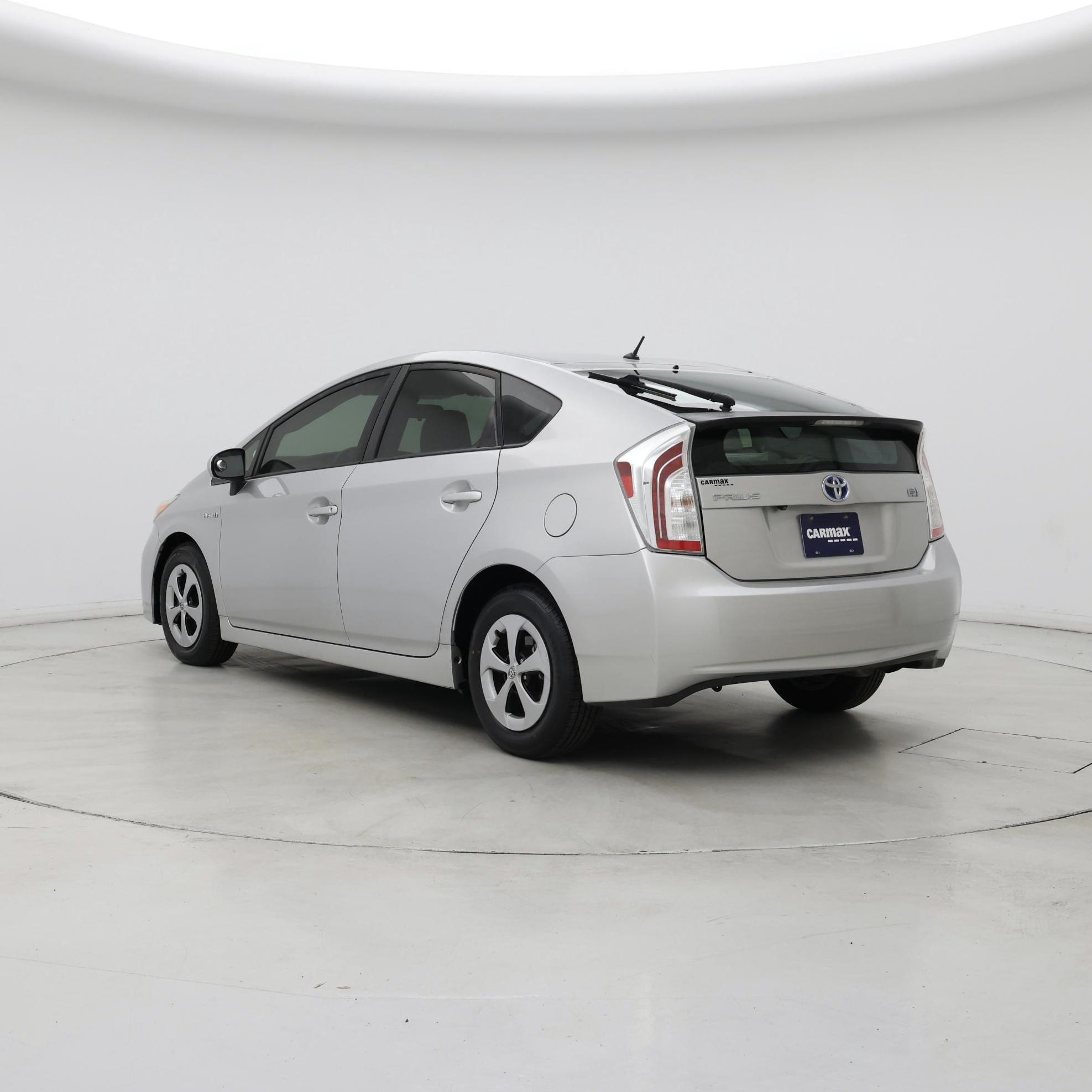 Thumbnail: 2015 Toyota Prius - 2
