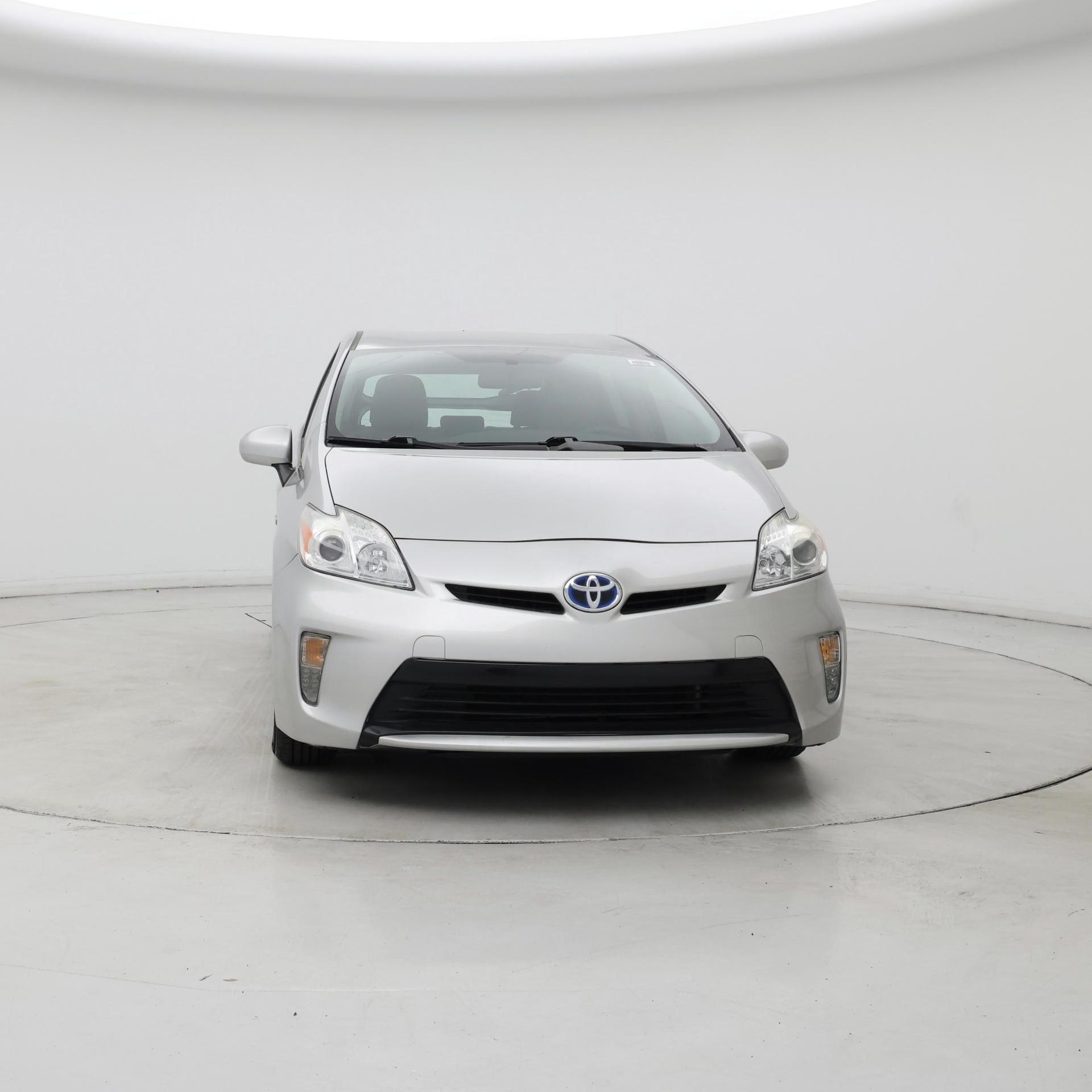 Thumbnail: 2015 Toyota Prius - 5