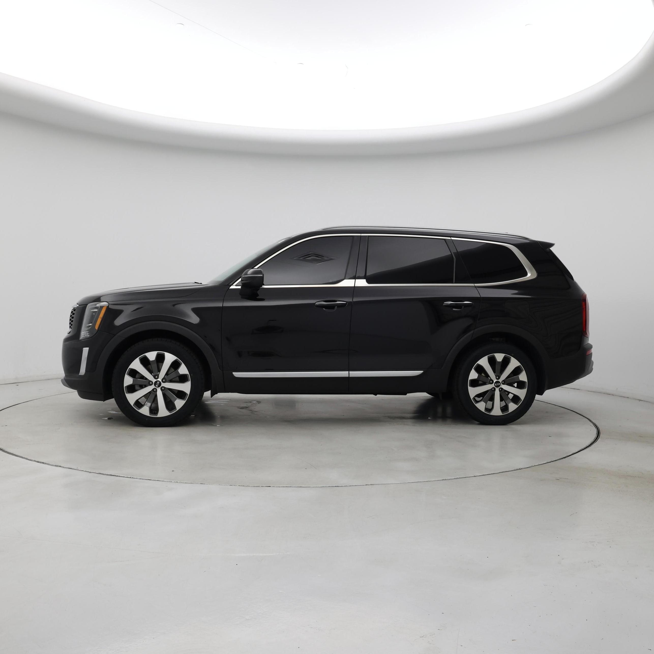 Thumbnail: 2021 Kia Telluride - 3