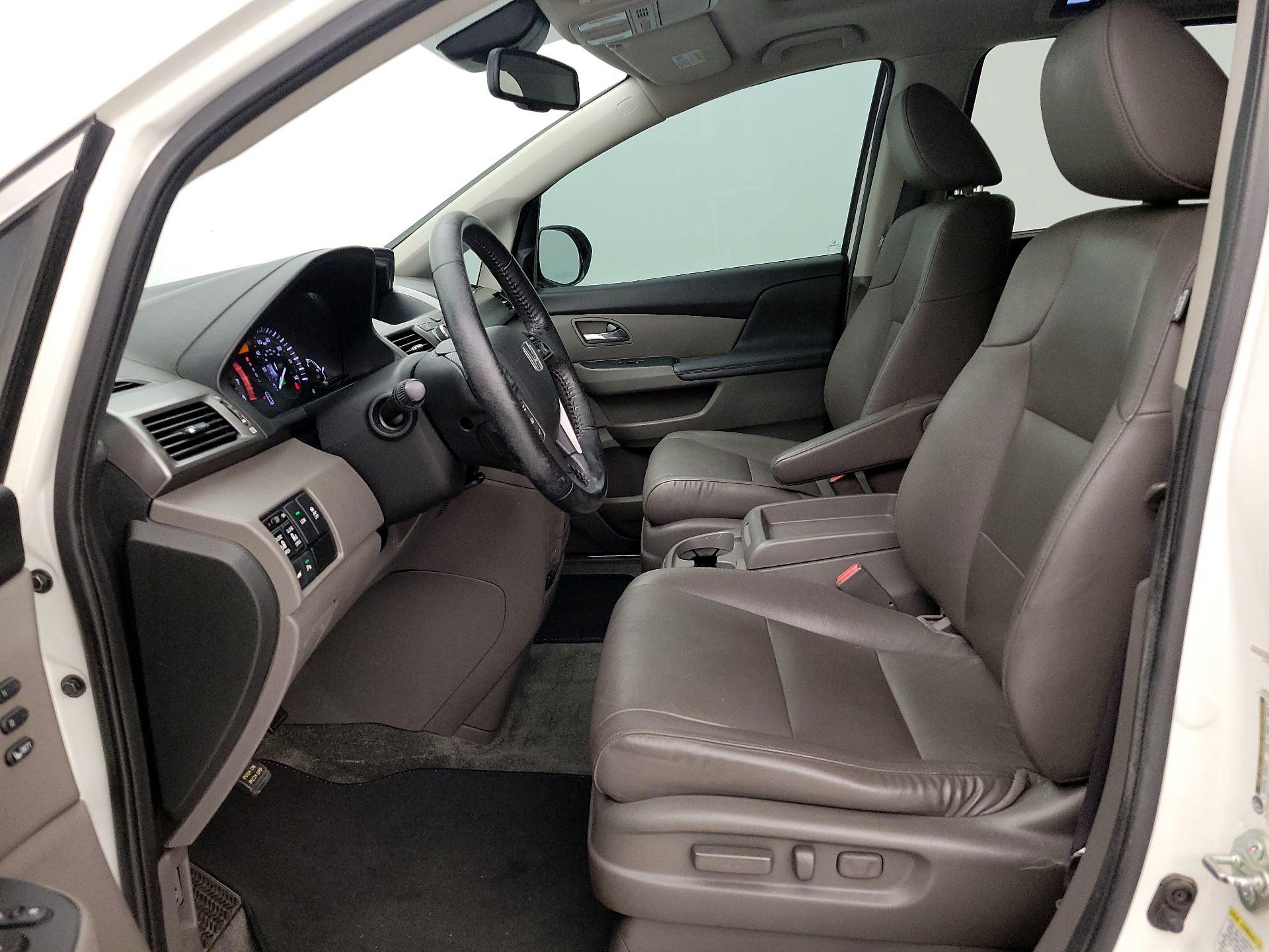 Thumbnail: 2015 Honda Odyssey - 11