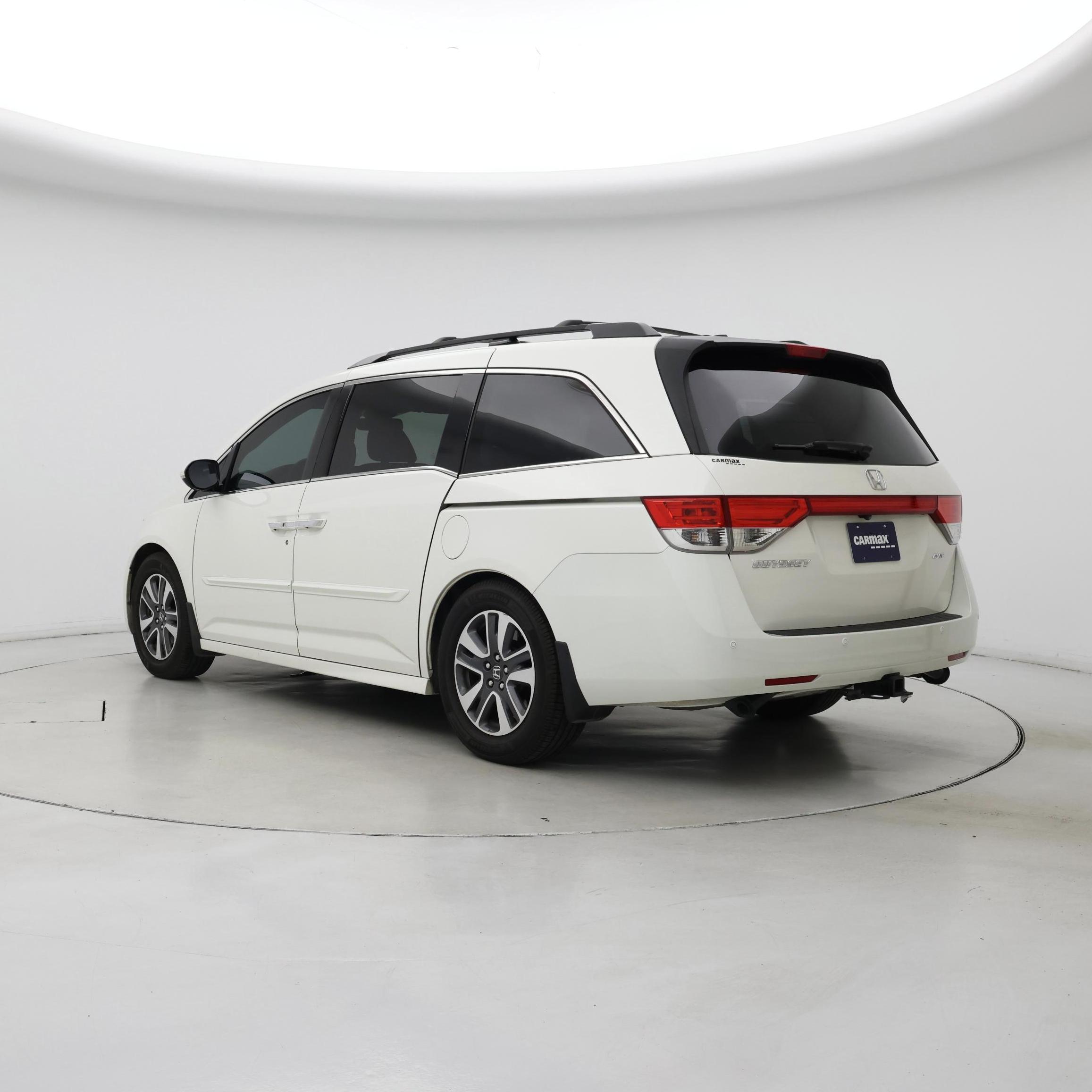 Thumbnail: 2015 Honda Odyssey - 2