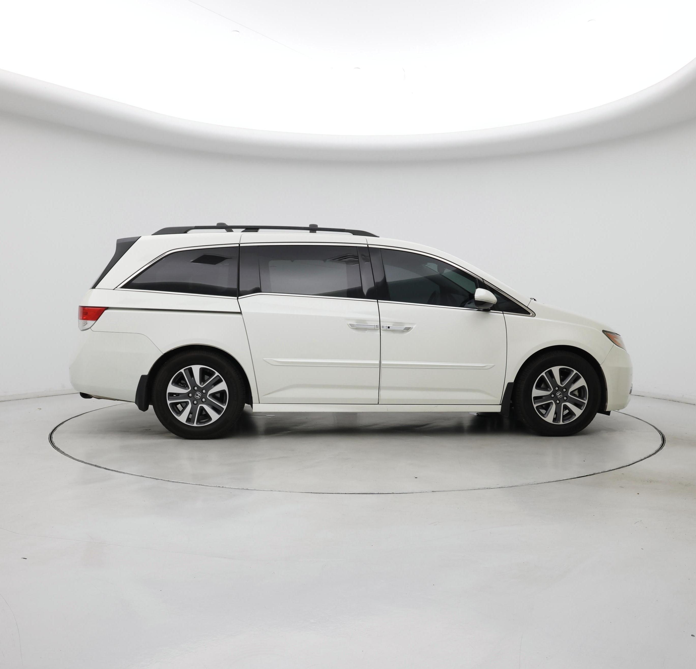 Thumbnail: 2015 Honda Odyssey - 7