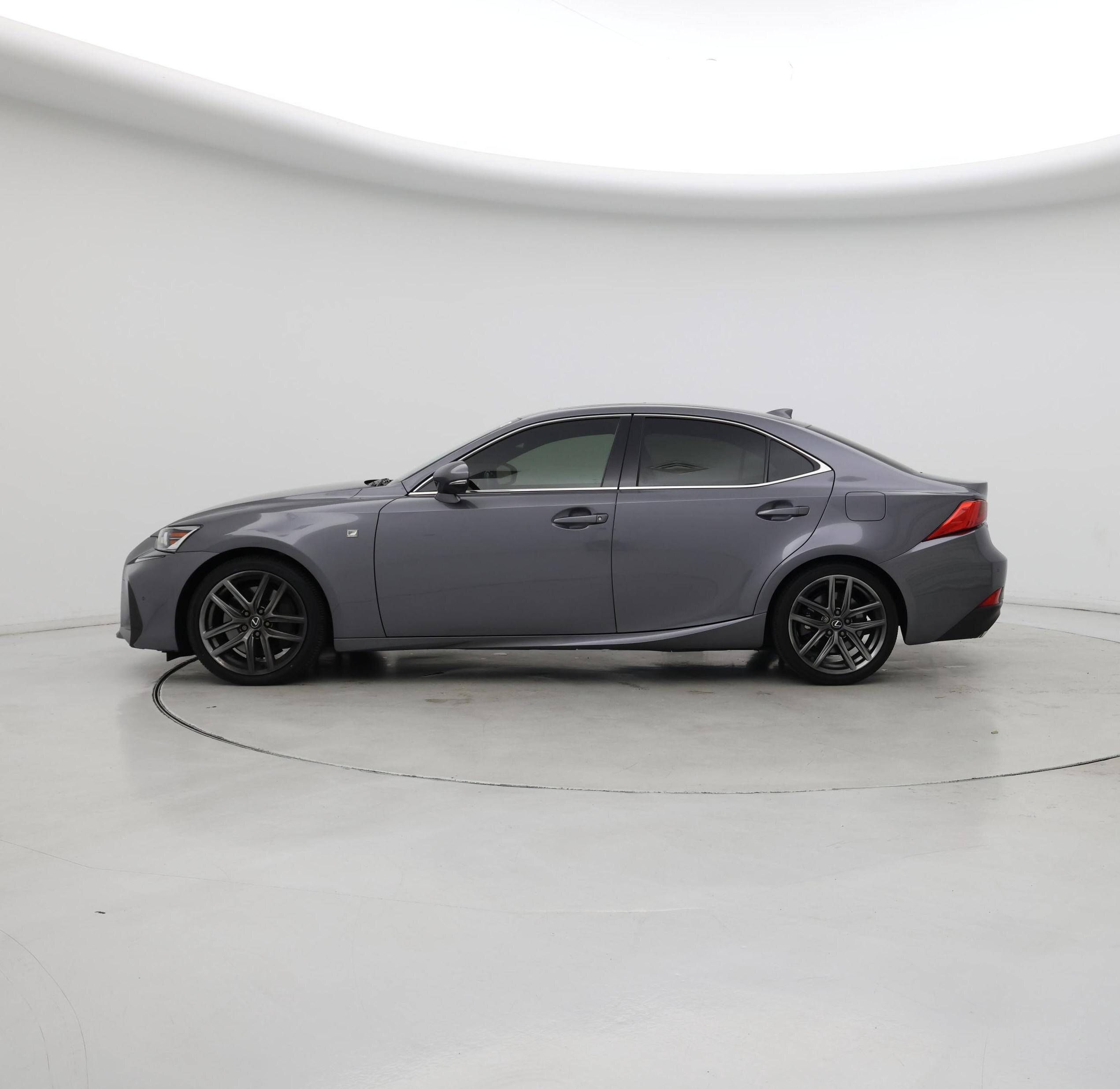 Thumbnail: 2020 Lexus IS - 3