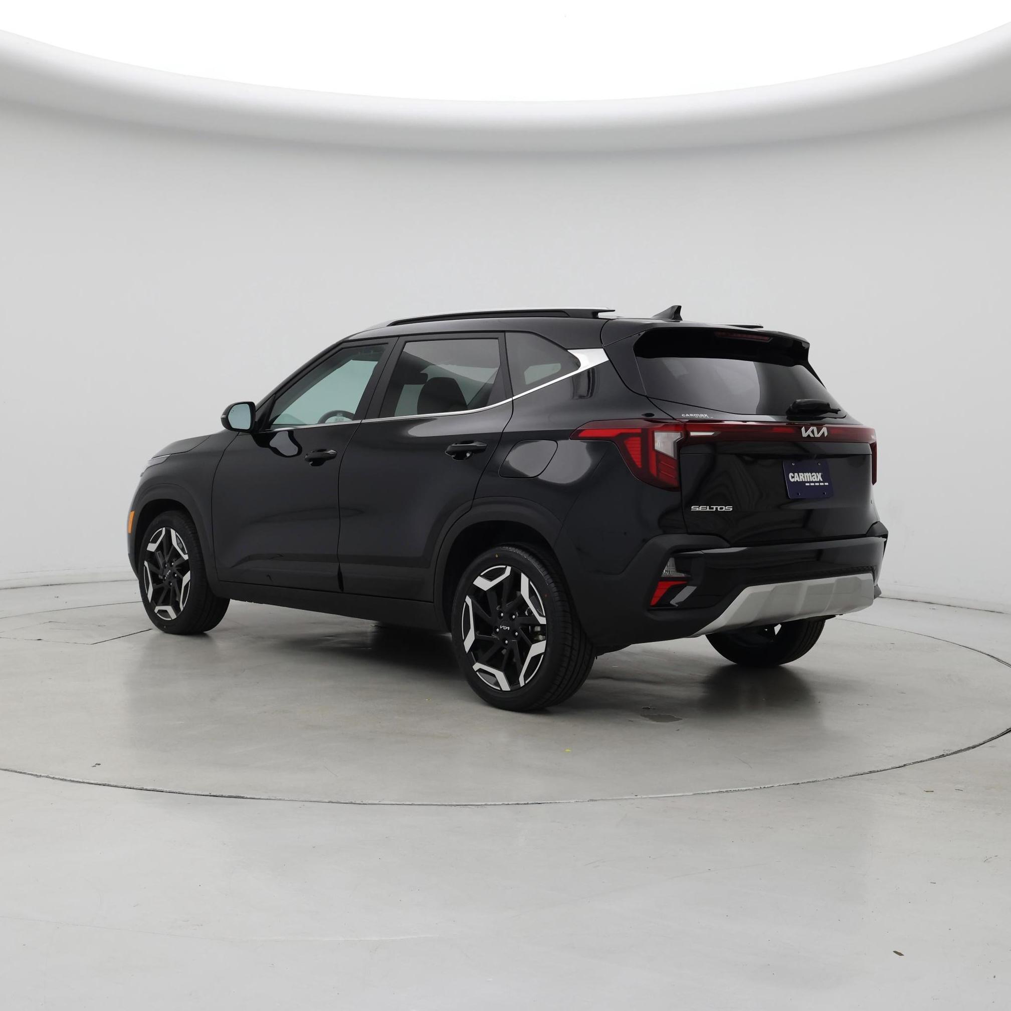 Thumbnail: 2024 Kia Seltos - 2