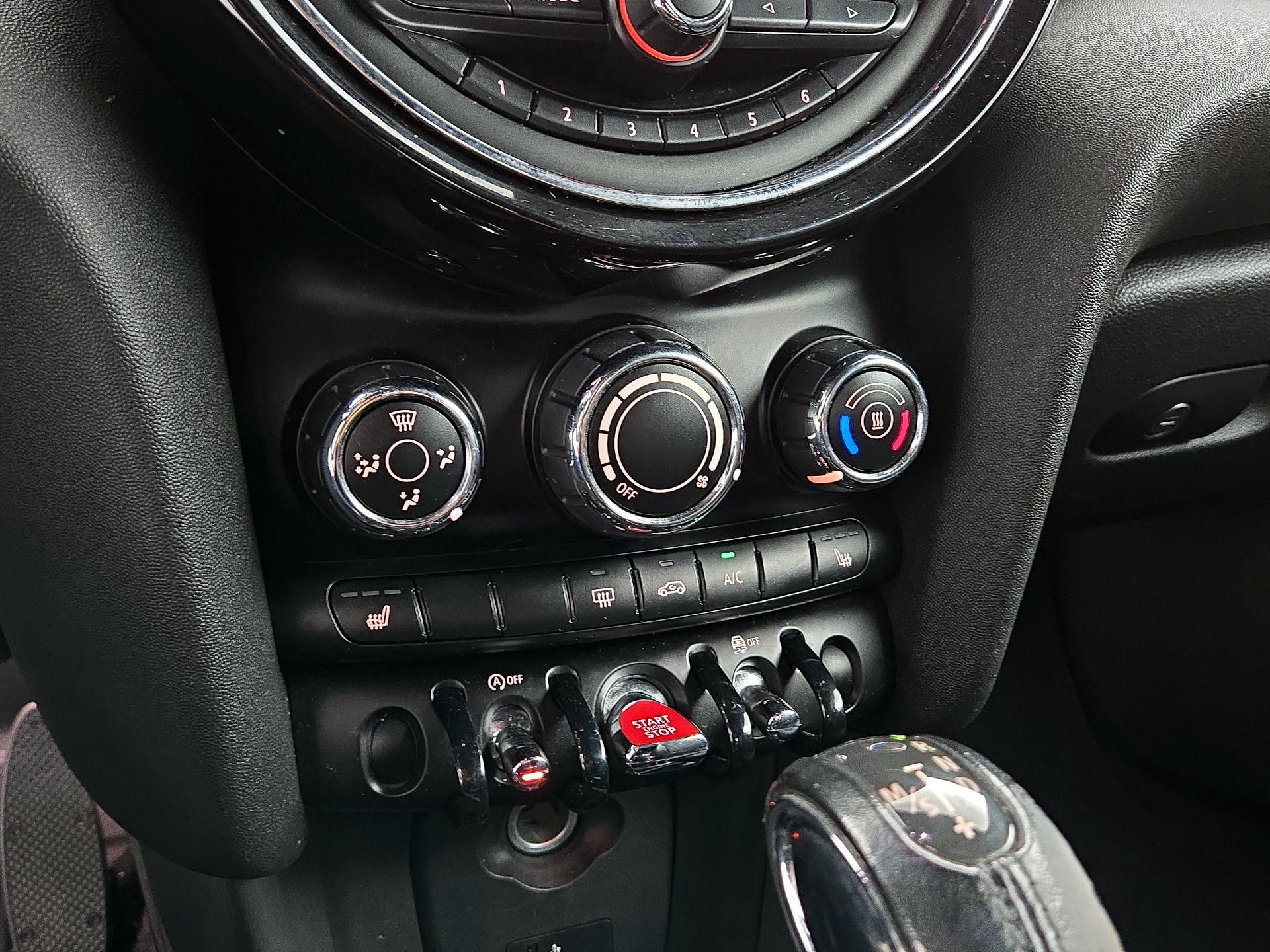 Thumbnail: 2019 MINI Cooper - 17