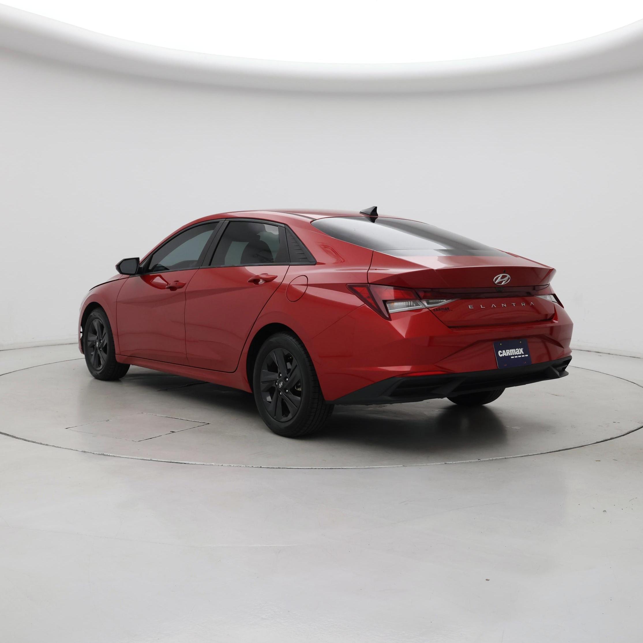 Thumbnail: 2022 Hyundai Elantra - 2