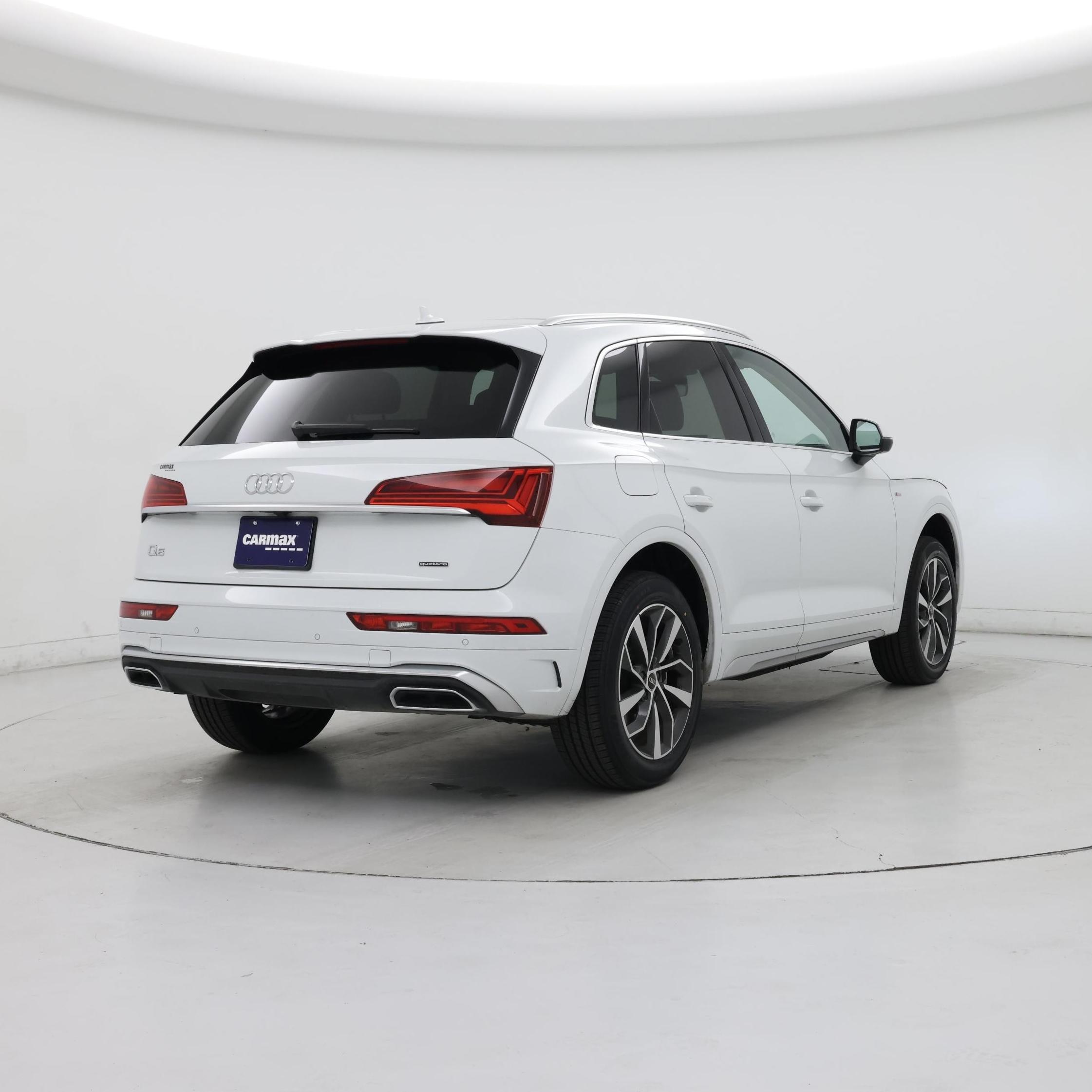 Thumbnail: 2023 Audi Q5 - 8