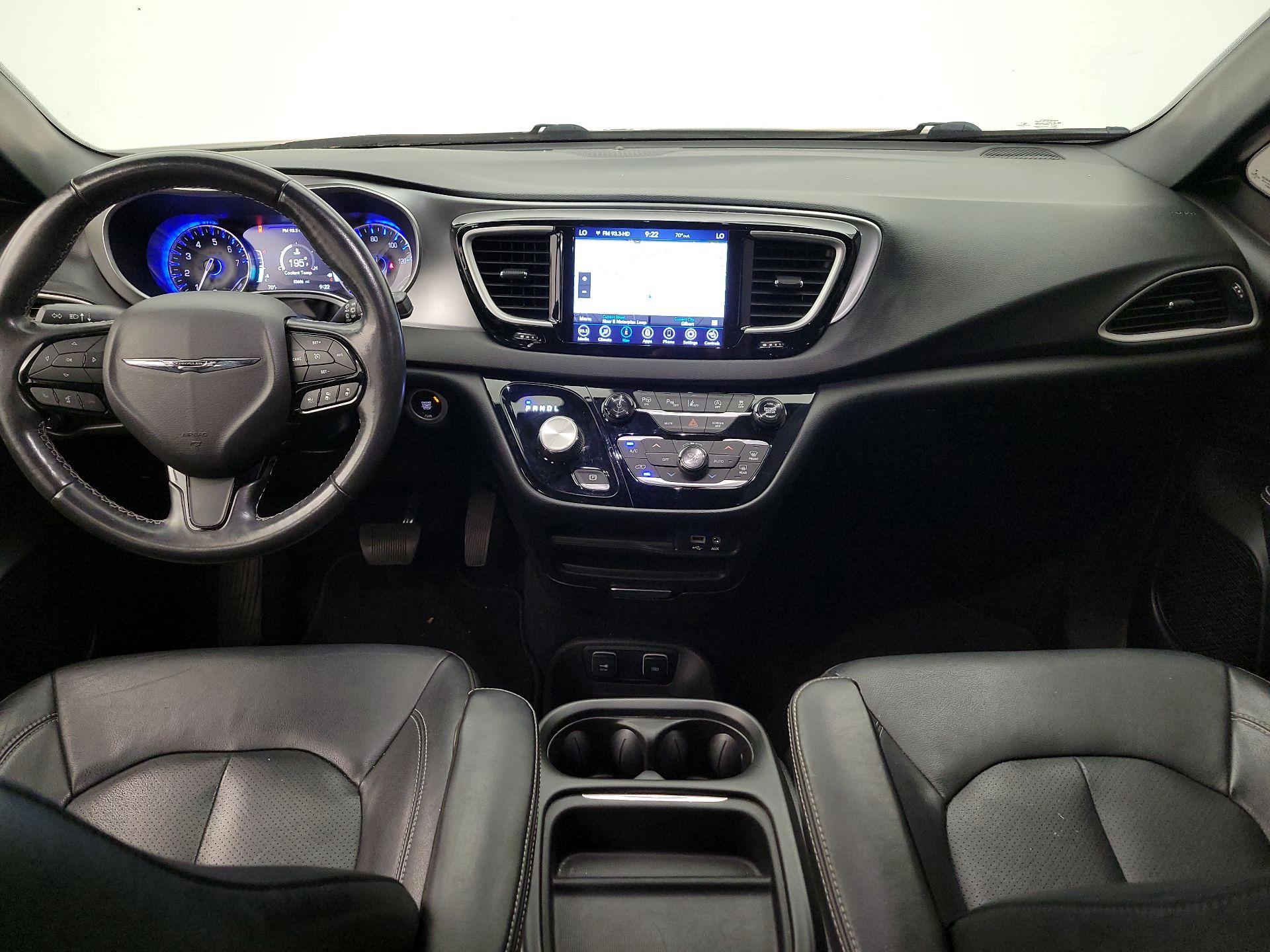 Thumbnail: 2020 Chrysler Pacifica - 9