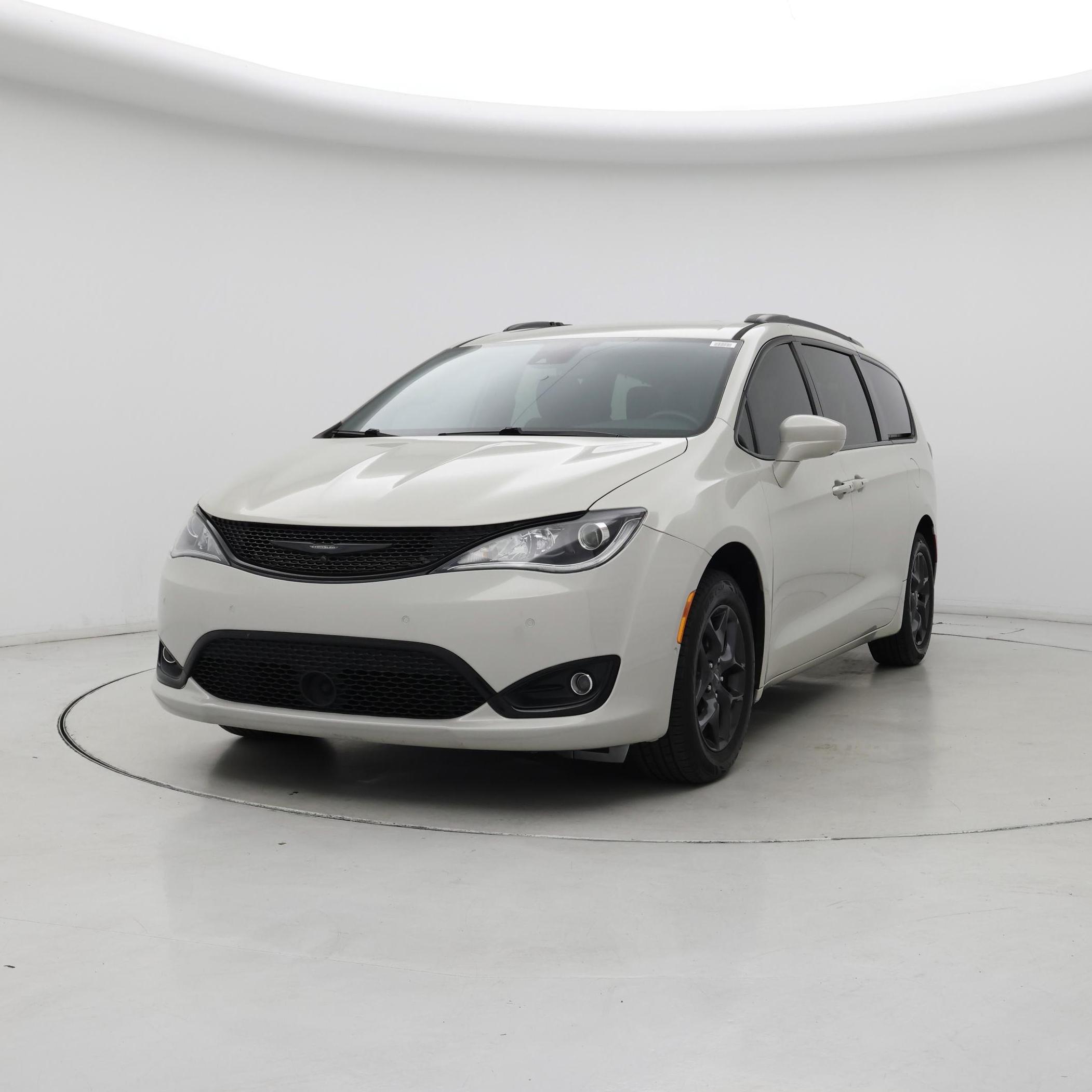 Thumbnail: 2020 Chrysler Pacifica - 4