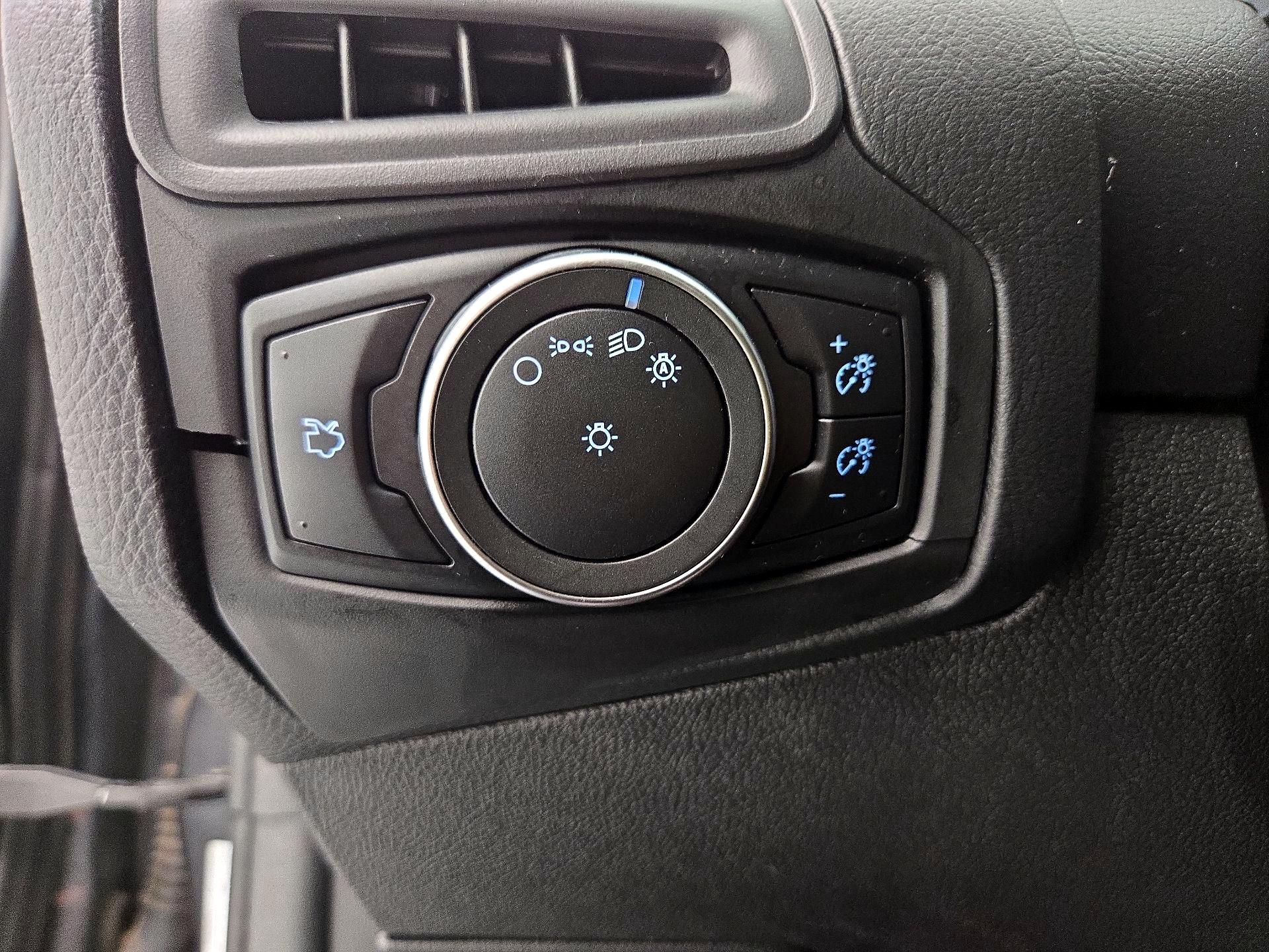 Thumbnail: 2018 Ford Focus - 13