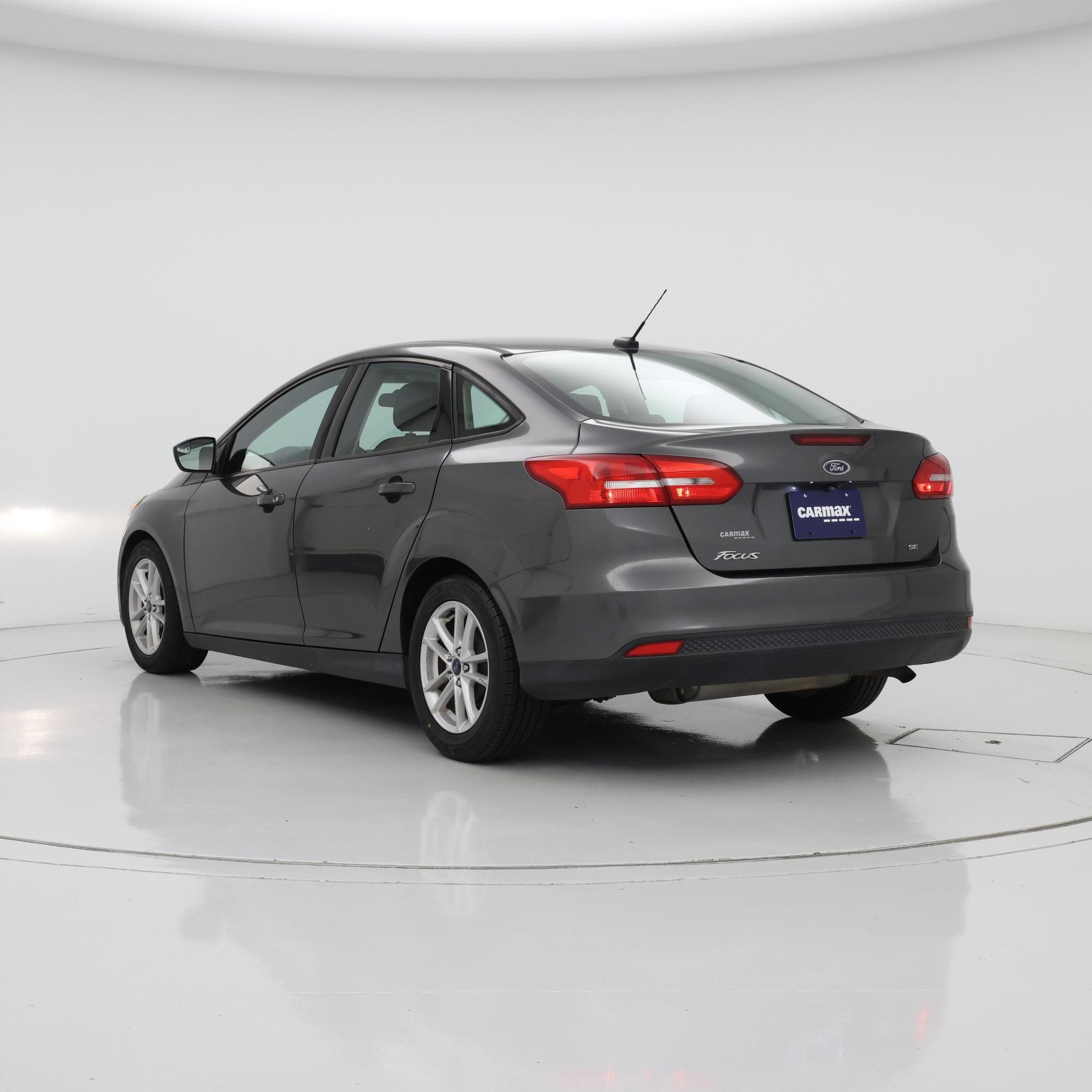 Thumbnail: 2018 Ford Focus - 2