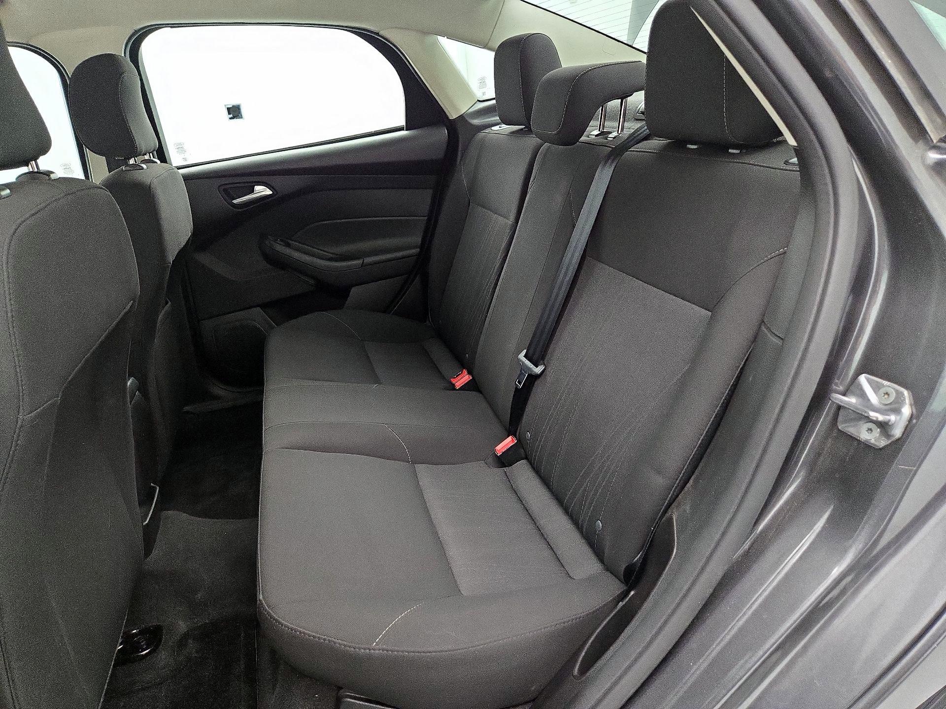 Thumbnail: 2018 Ford Focus - 19