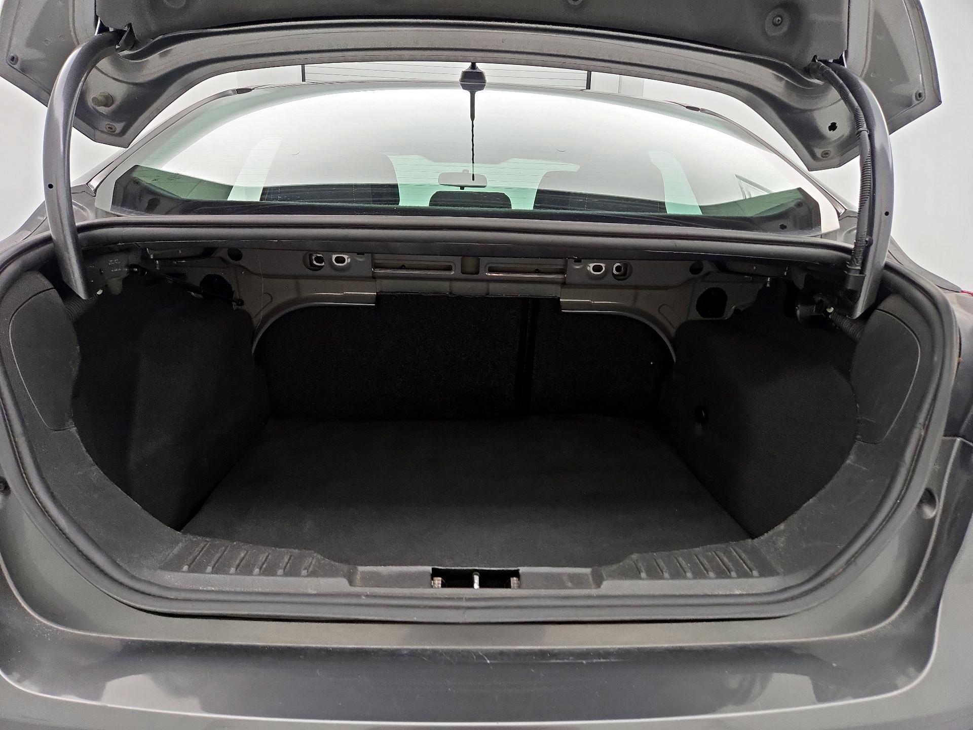 Thumbnail: 2018 Ford Focus - 20