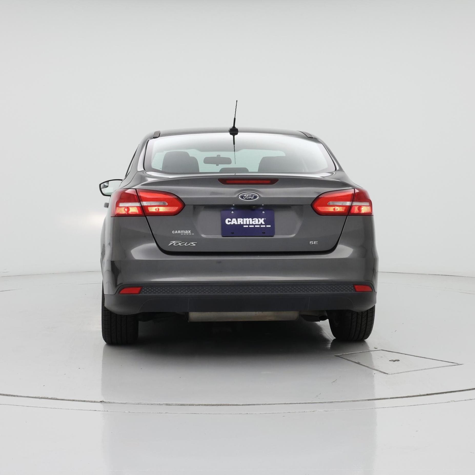 Thumbnail: 2018 Ford Focus - 6