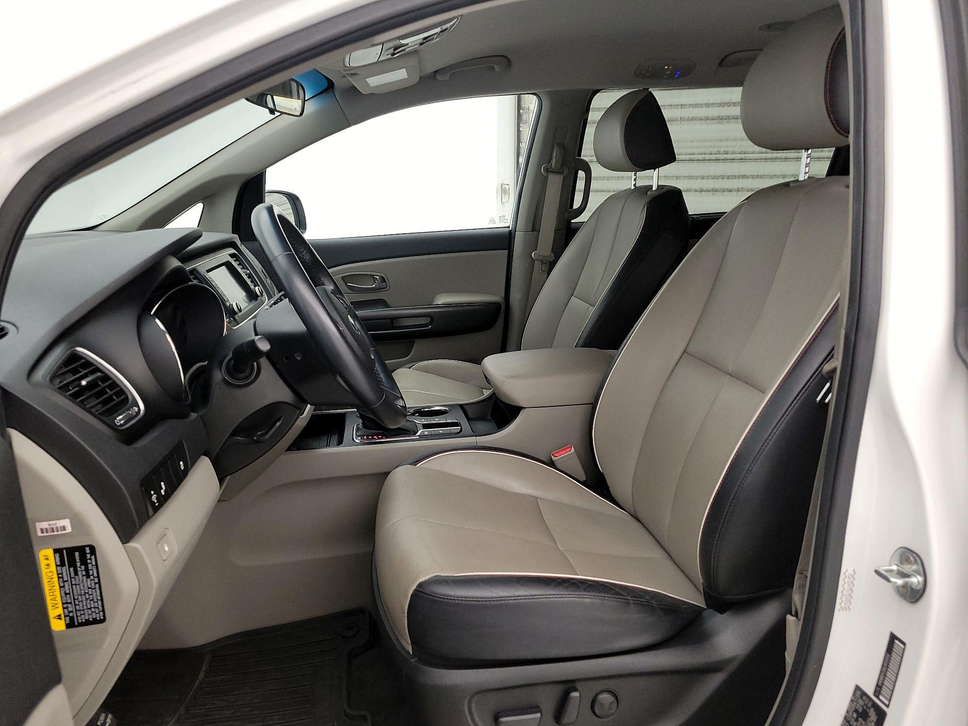 Thumbnail: 2020 Kia Sedona - 11