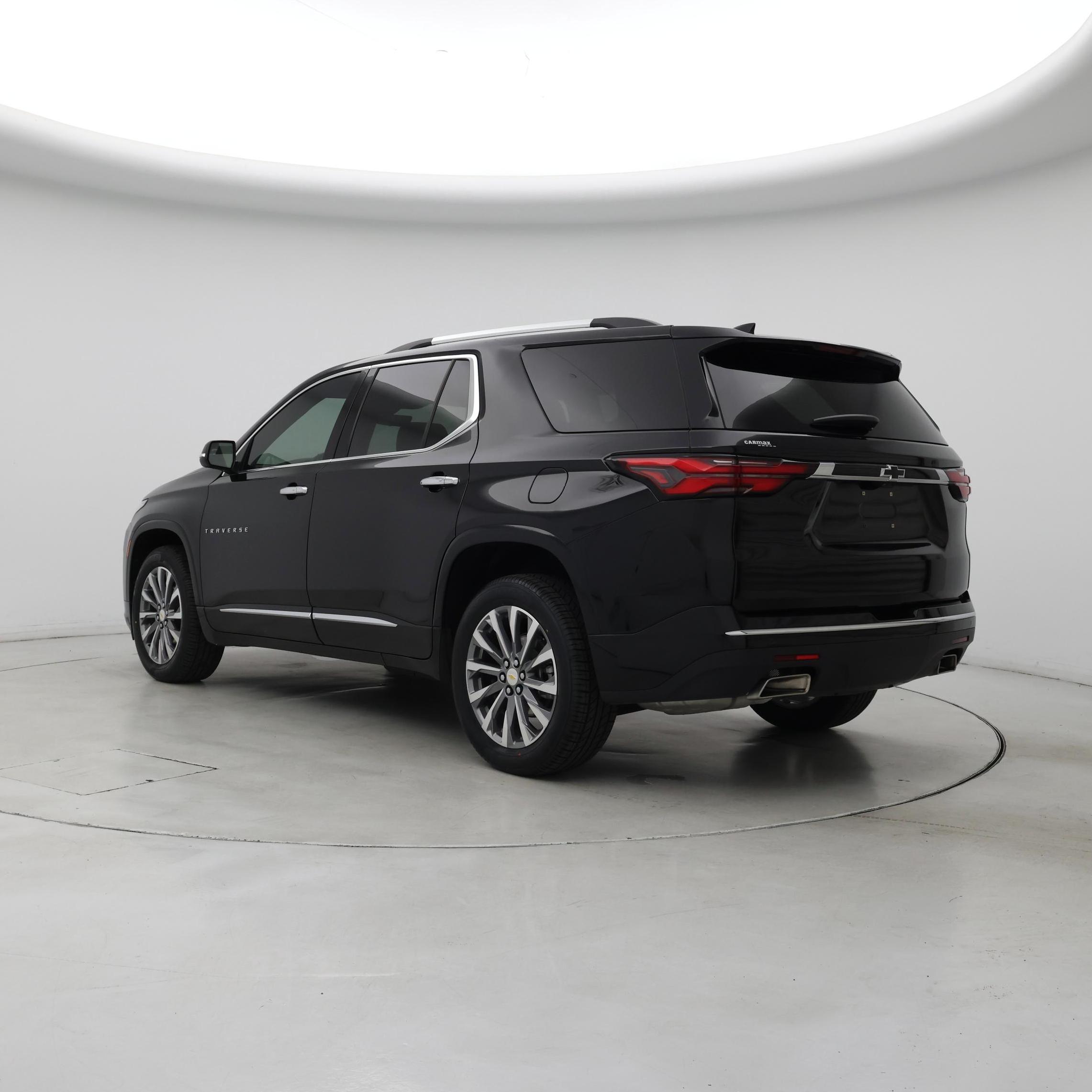 Thumbnail: 2023 Chevrolet Traverse - 2