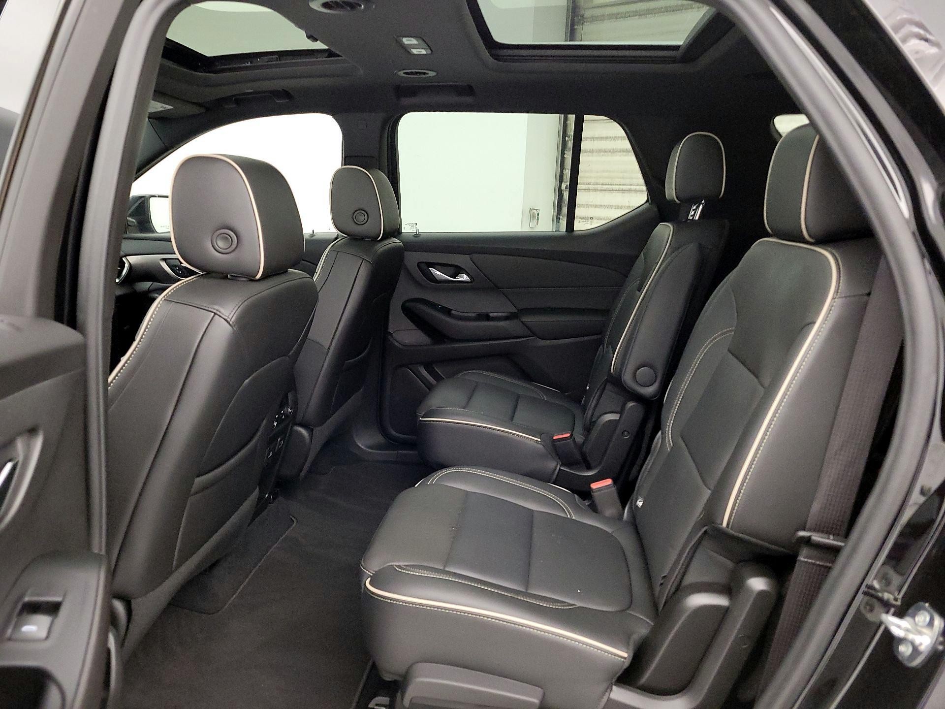 Thumbnail: 2023 Chevrolet Traverse - 20