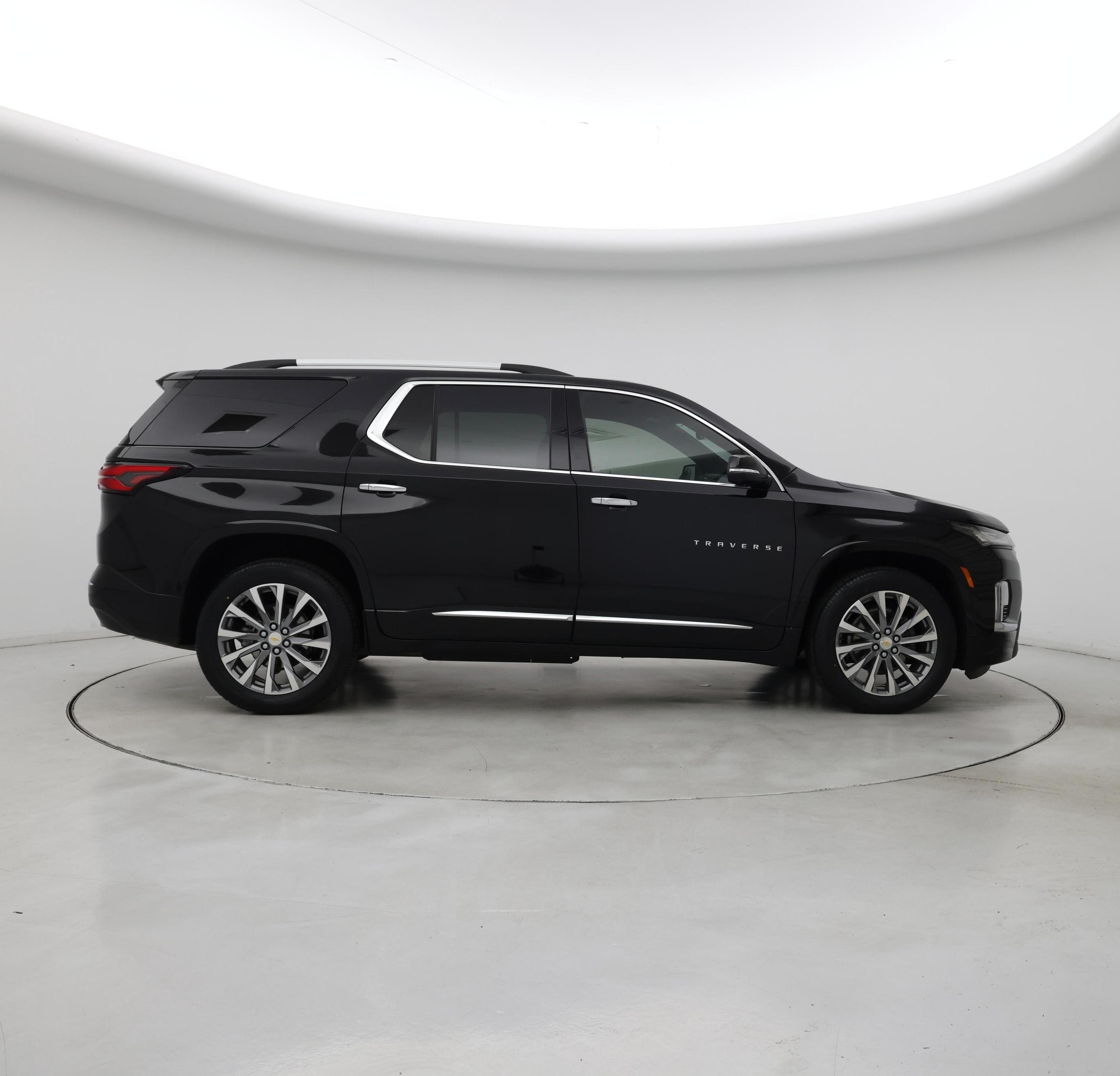 Thumbnail: 2023 Chevrolet Traverse - 7
