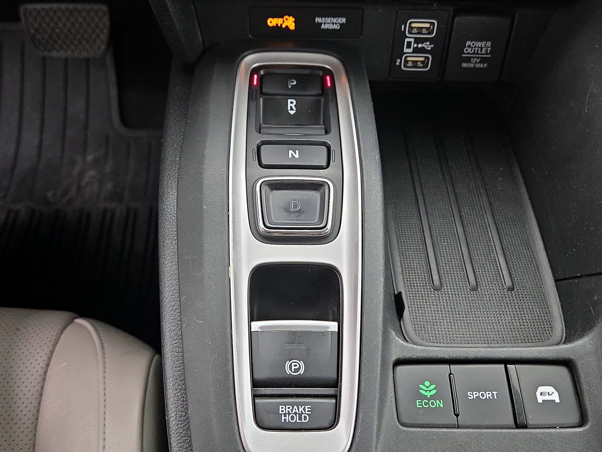 Thumbnail: 2019 Honda Insight - 18