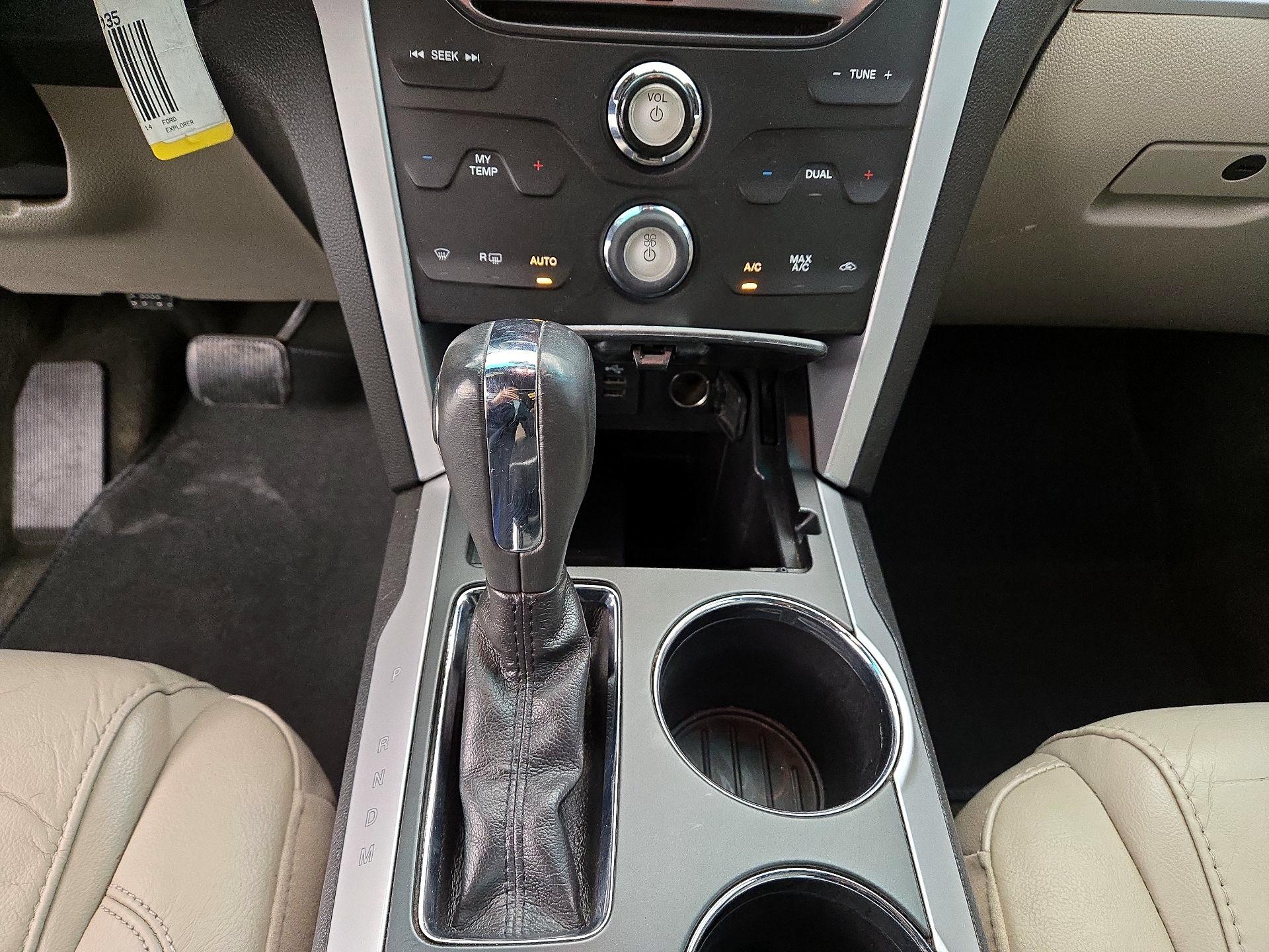 Thumbnail: 2014 Ford Explorer - 17