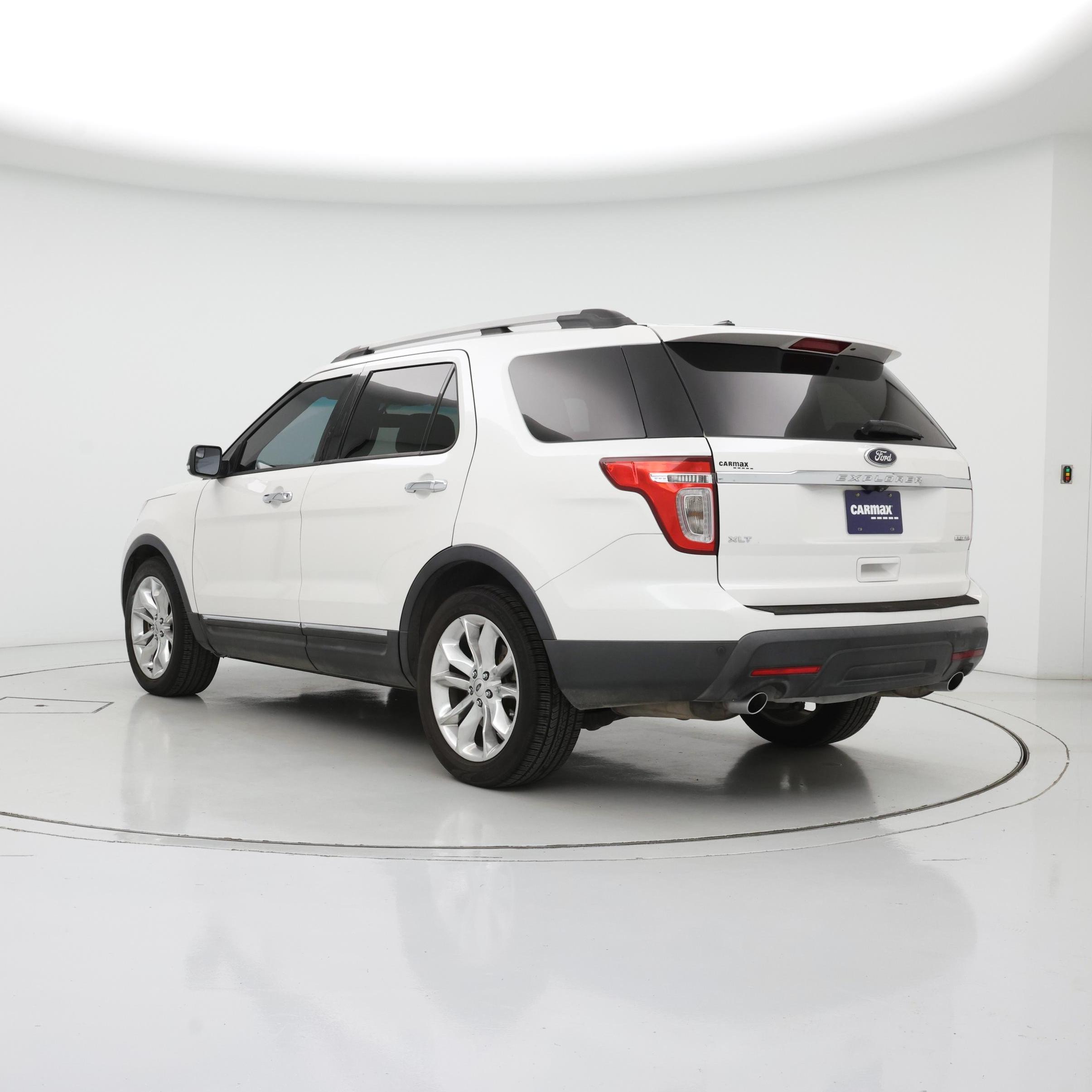 Thumbnail: 2014 Ford Explorer - 2