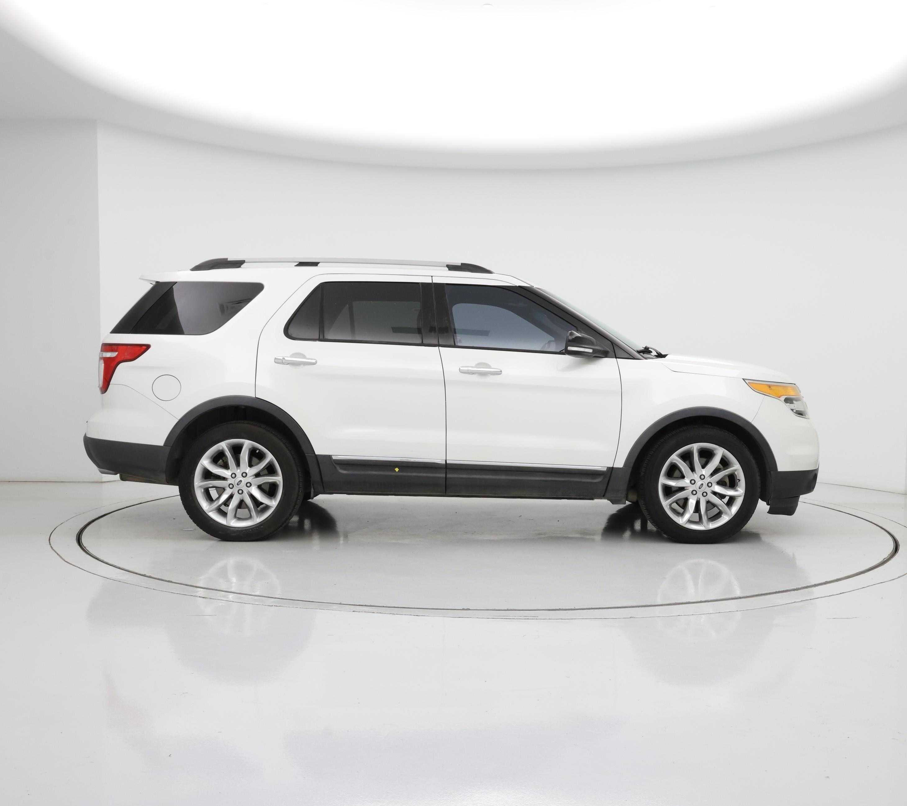 Thumbnail: 2014 Ford Explorer - 7