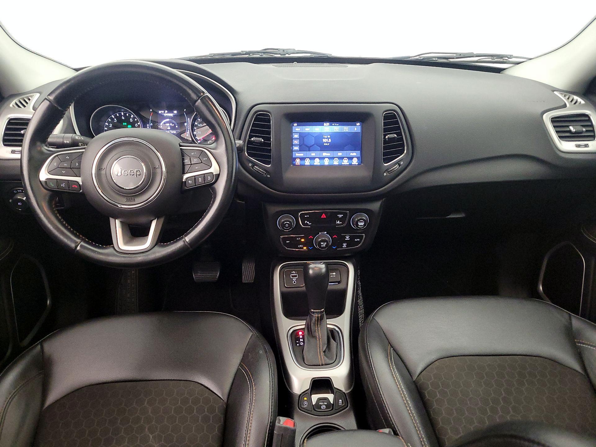 Thumbnail: 2020 Jeep Compass - 9