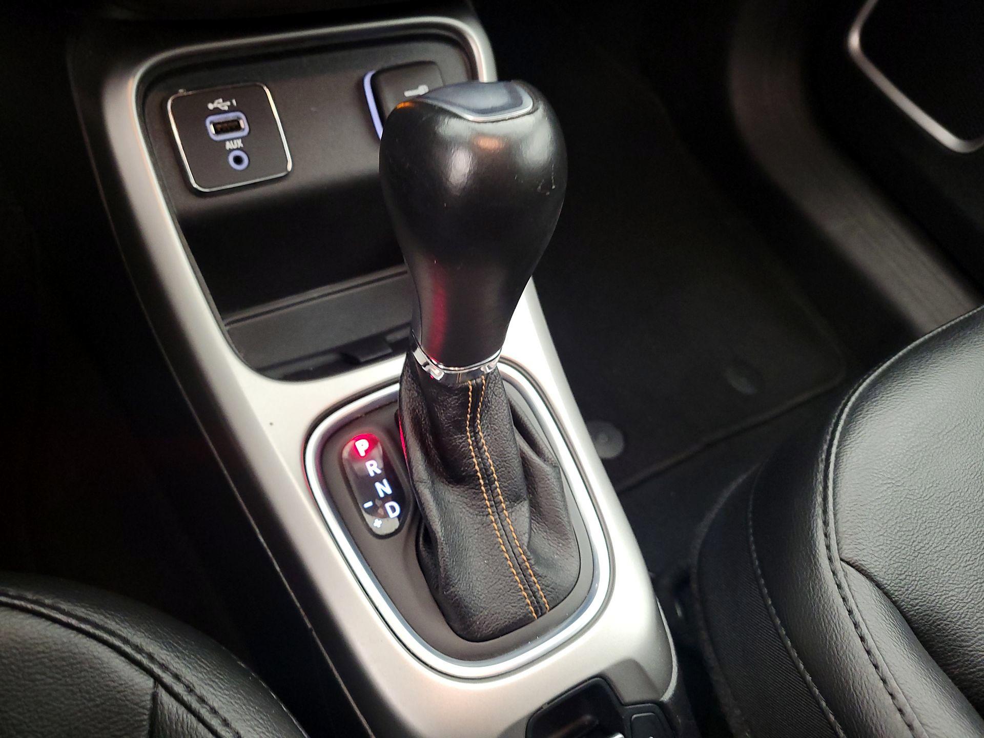 Thumbnail: 2020 Jeep Compass - 17