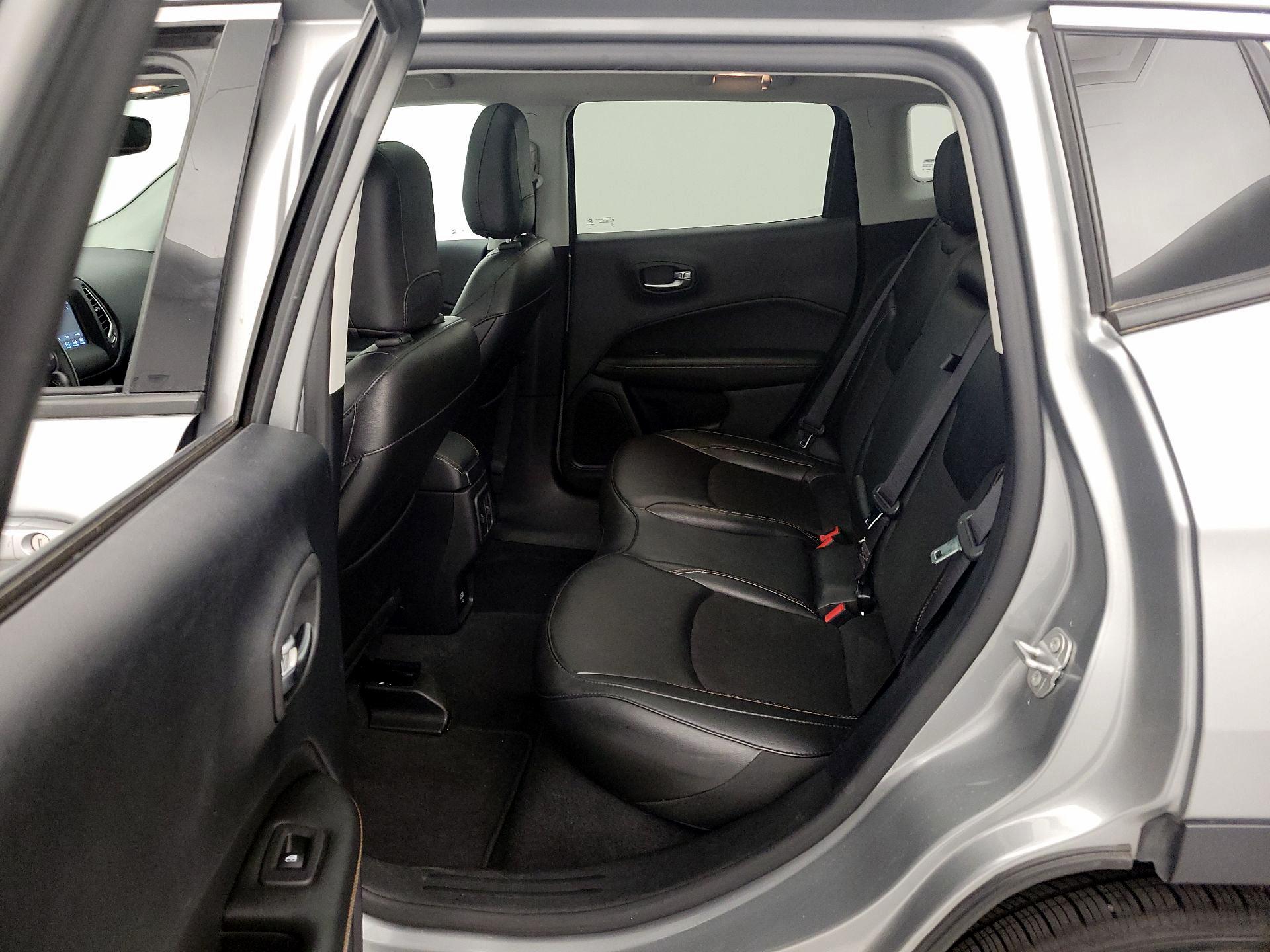 Thumbnail: 2020 Jeep Compass - 20