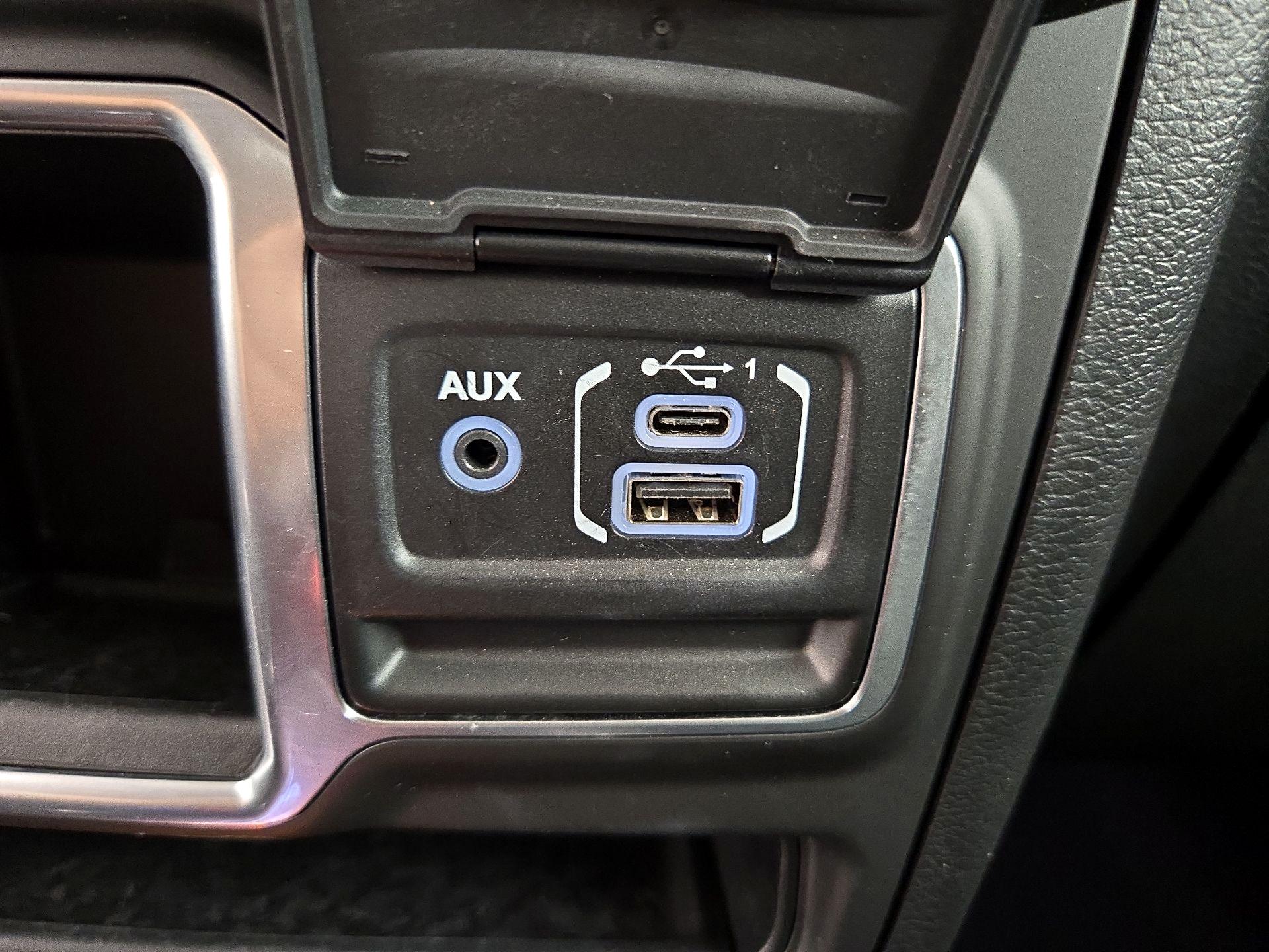 Thumbnail: 2018 Jeep Wrangler - 18